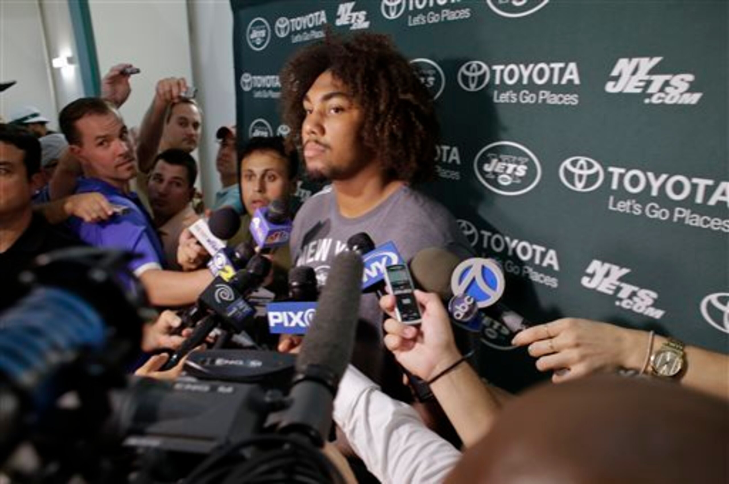 Leonard Williams suddenly has more responsibility than originally planned.