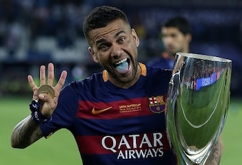 Dani Alves' place could be under threat from January when Aleix Vidal can play for the team.