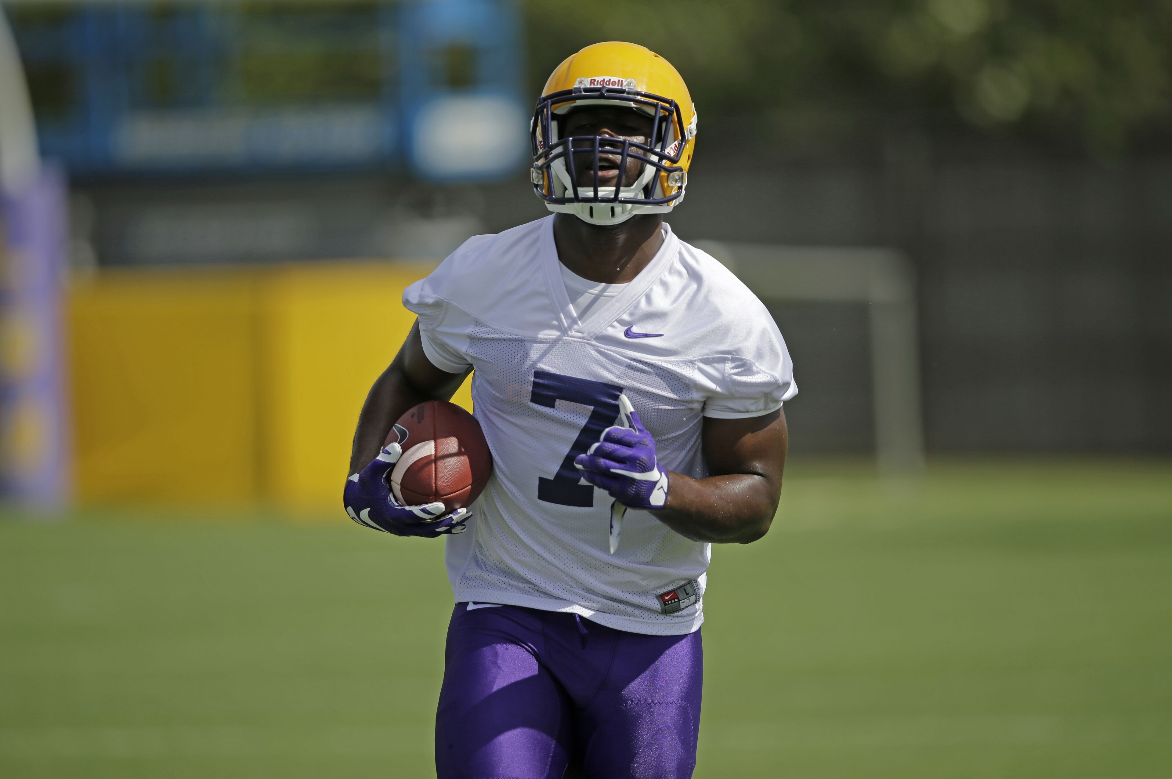 Leonard Fournette is a force to be reckoned with in LSU's backfield. Leonard Fournette is a force to be reckoned with in LSU's backfield.