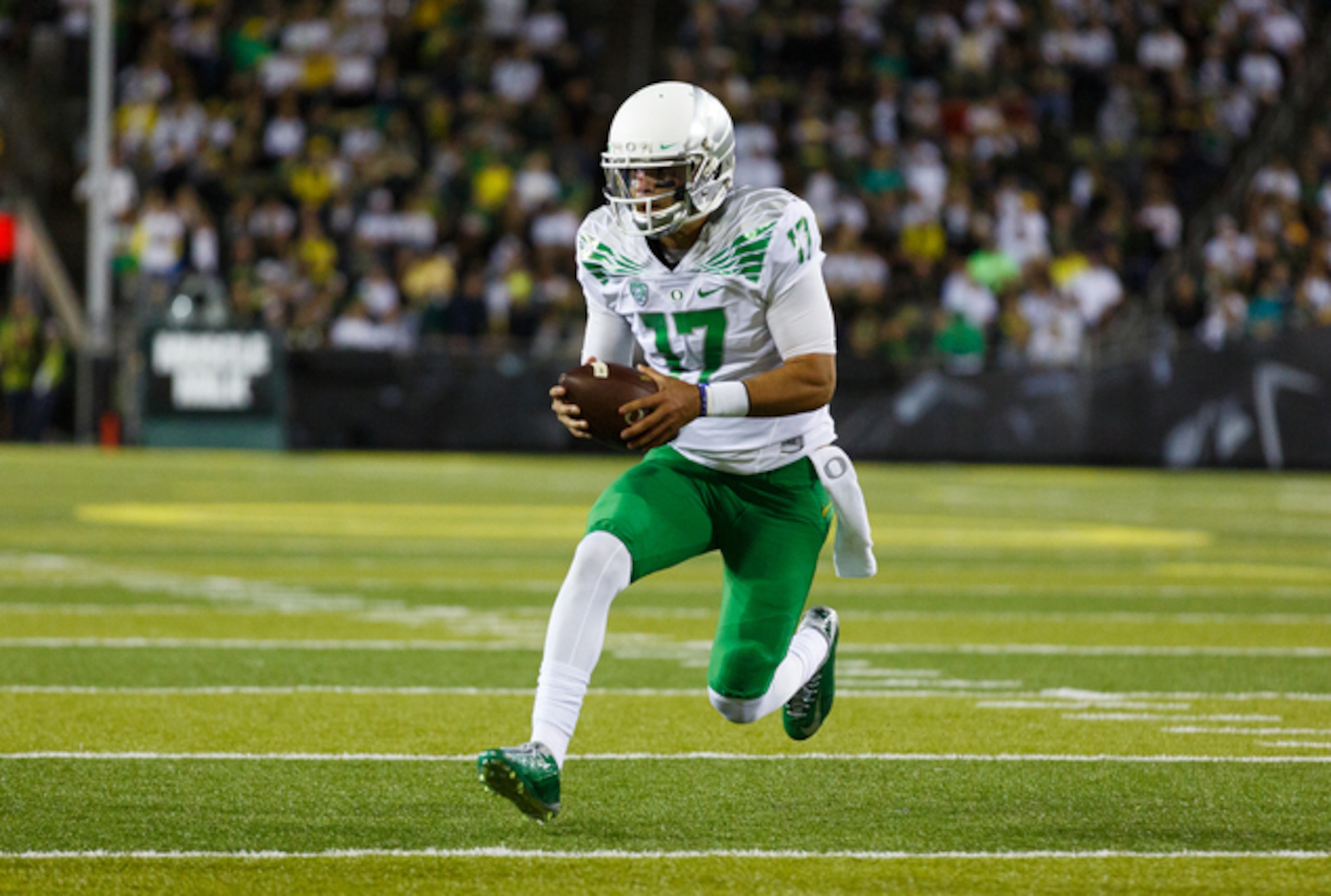 Can Jeff Lockie hold off Vernon Adams to become Oregon's starting quarterback?