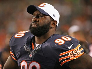 Veteran defensive lineman Jeremiah Ratliff will be a key part of Chicago's defense this season.