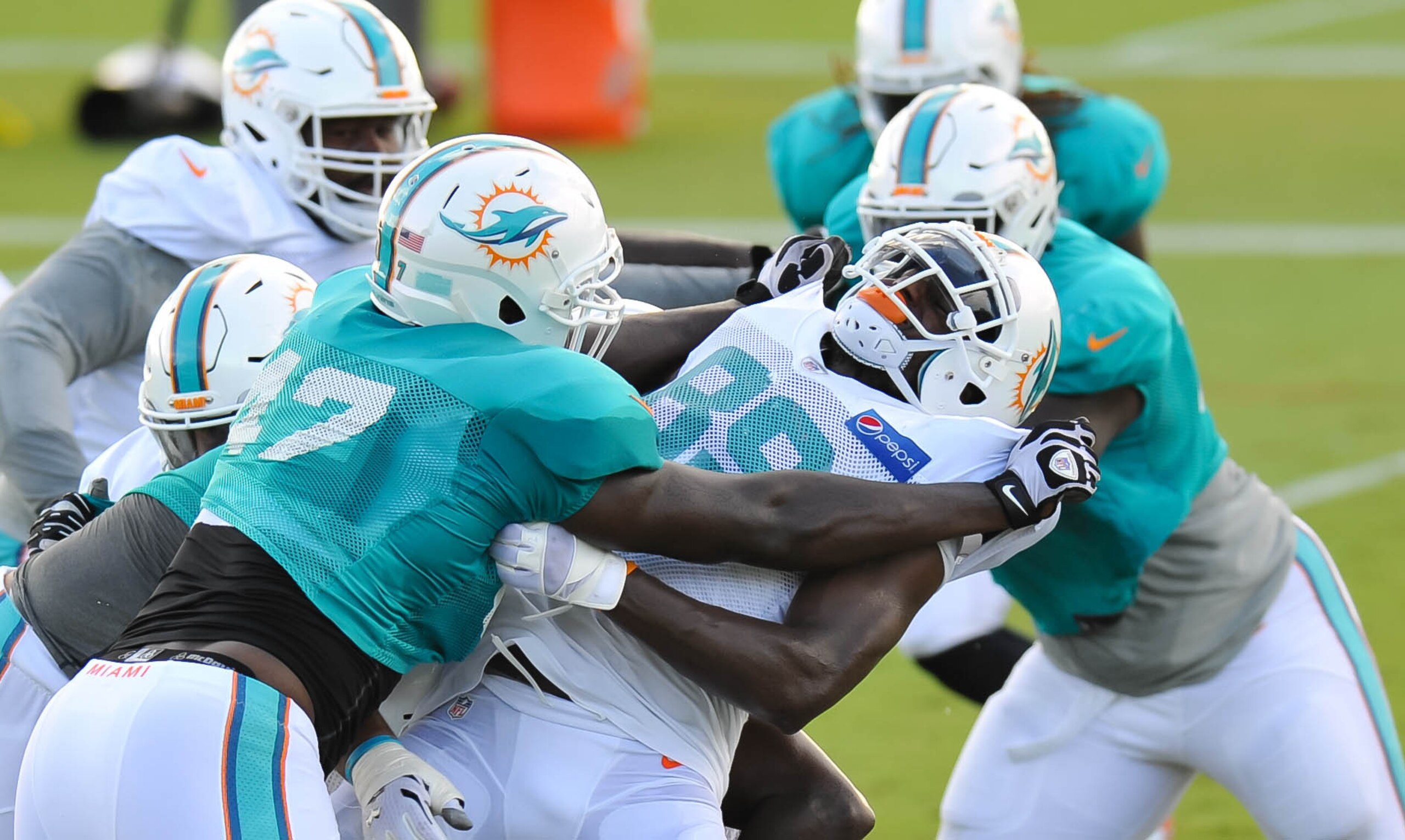 Ray Drew (47, left) never lived up to his potential in college.