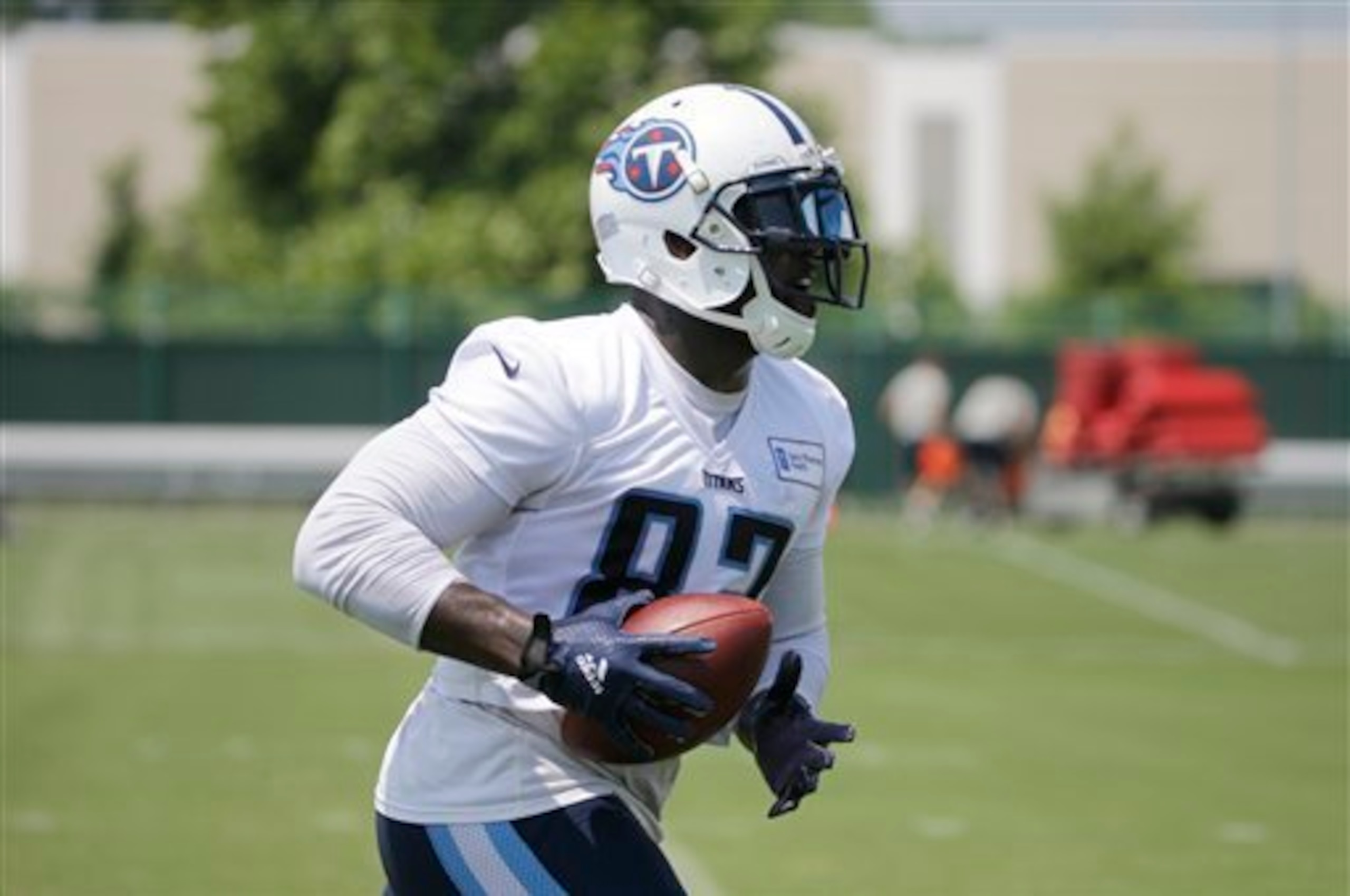 Walker is poised to put up another round of TE1 numbers under the radar in Tennessee.