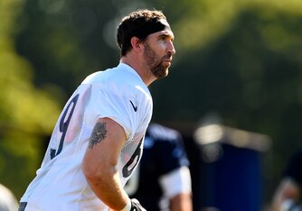 Jared Allen, like a handful of others, is still learning how to play the outside linebacker position.