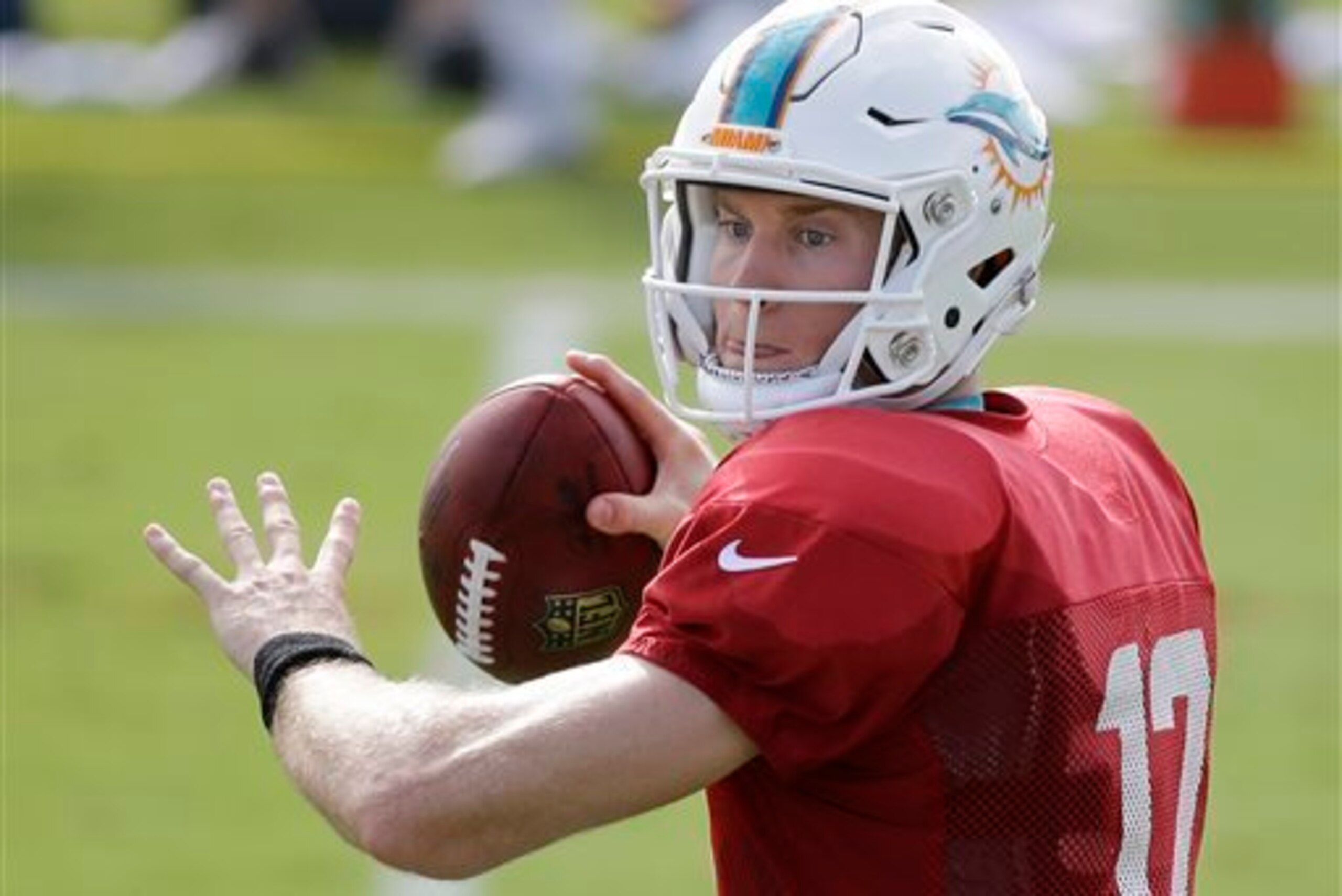 Ryan Tannehill headlines the top values still available in the eighth round of standard fantasy redrafts.