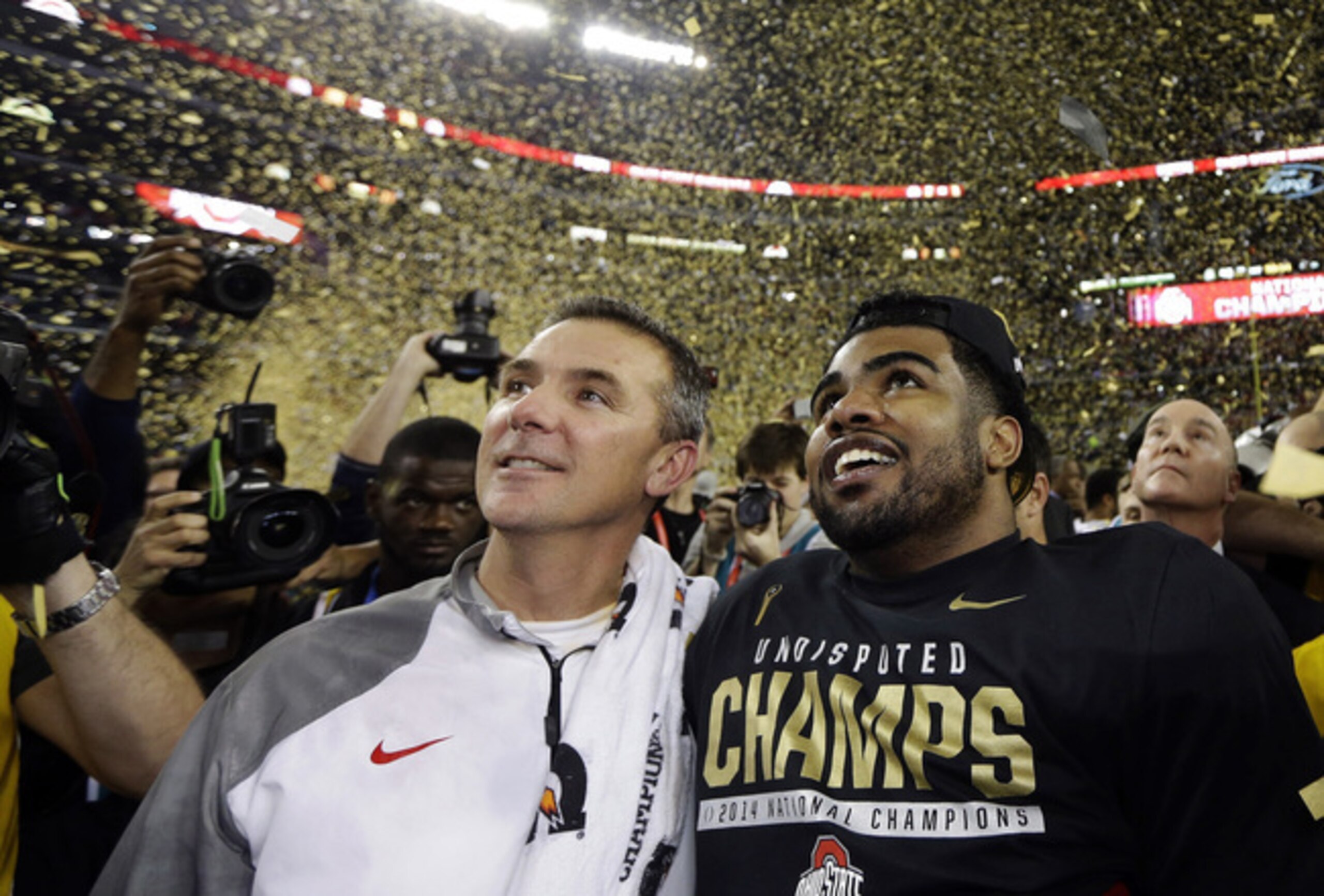 Meyer and Elliott having a moment.