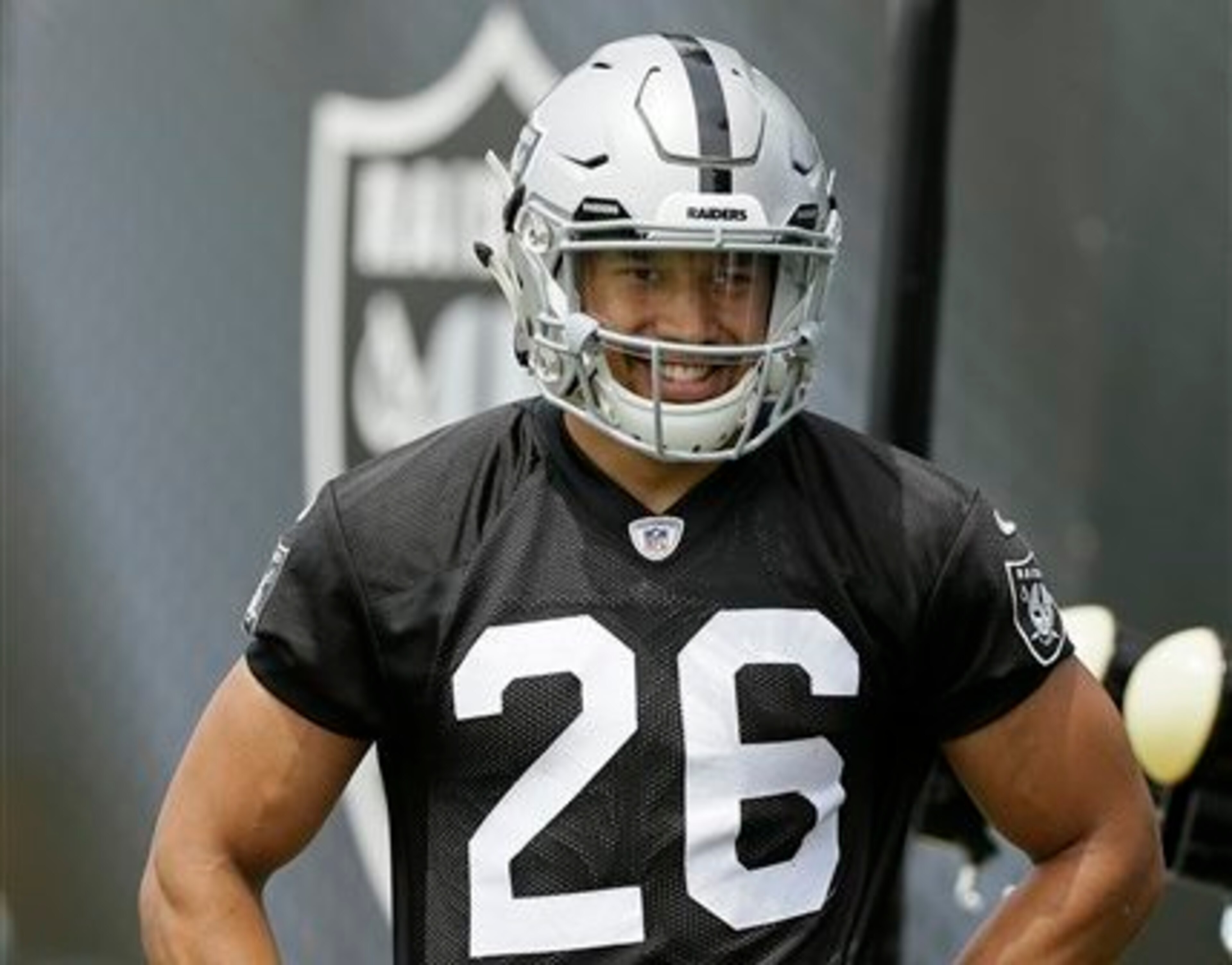 No. 26 Roy Helu Jr.