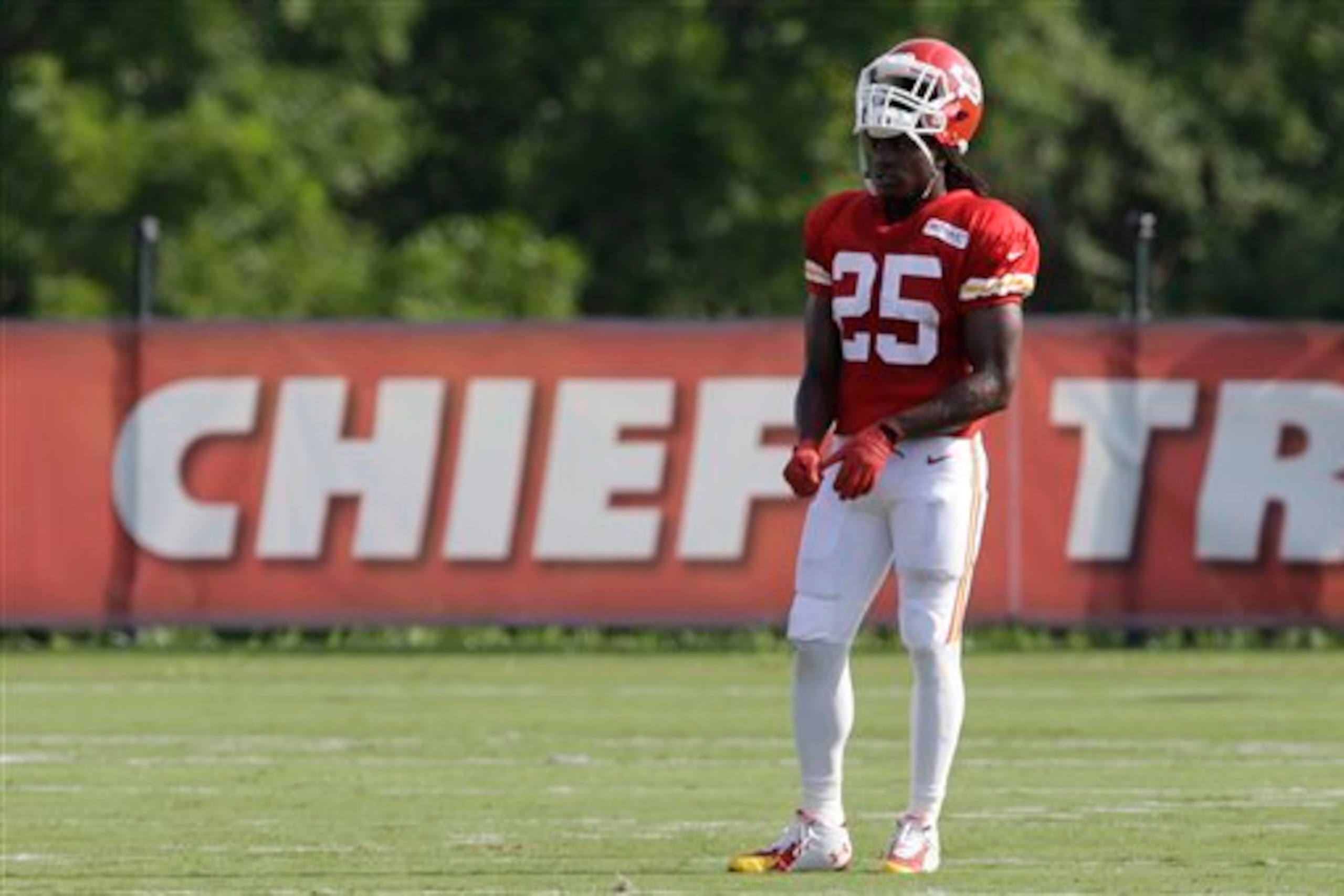 Jamaal Charles plots another excellent fantasy season in spite of Kansas City's uninspiring offense.