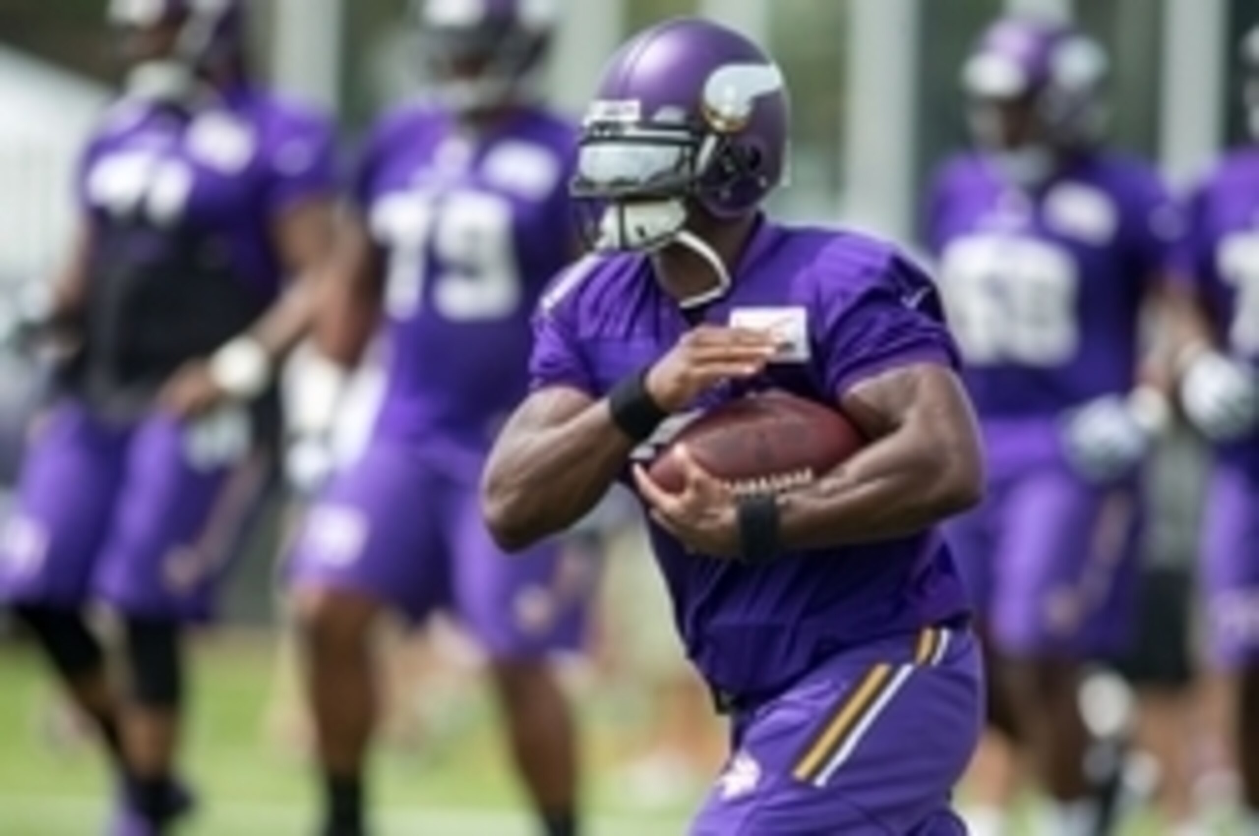 Peterson returns from suspension with new, pressure-relieving weapons around him.