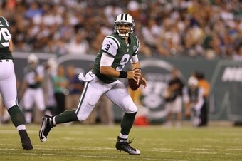 Bryce Petty scrambles against the Atlanta Falcons.