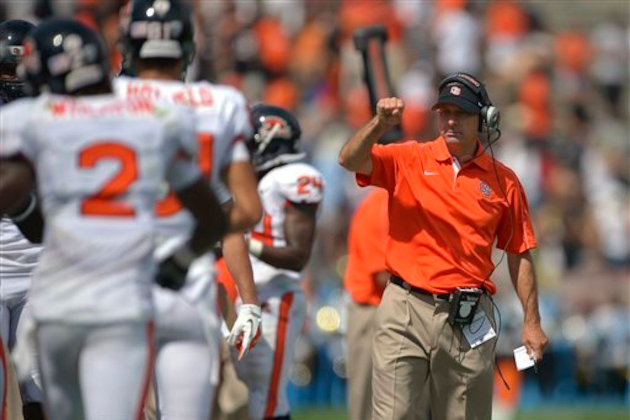 Former Oregon State HC Mike Riley