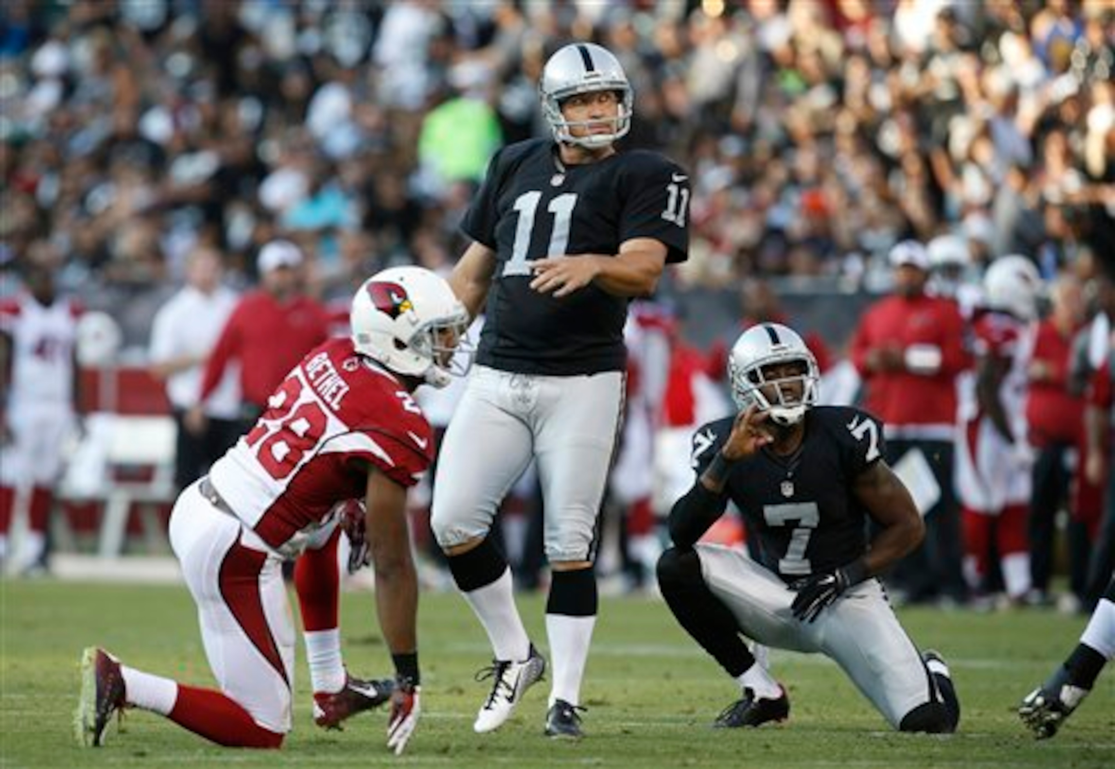Sebastian Janikowski kicking a field goal