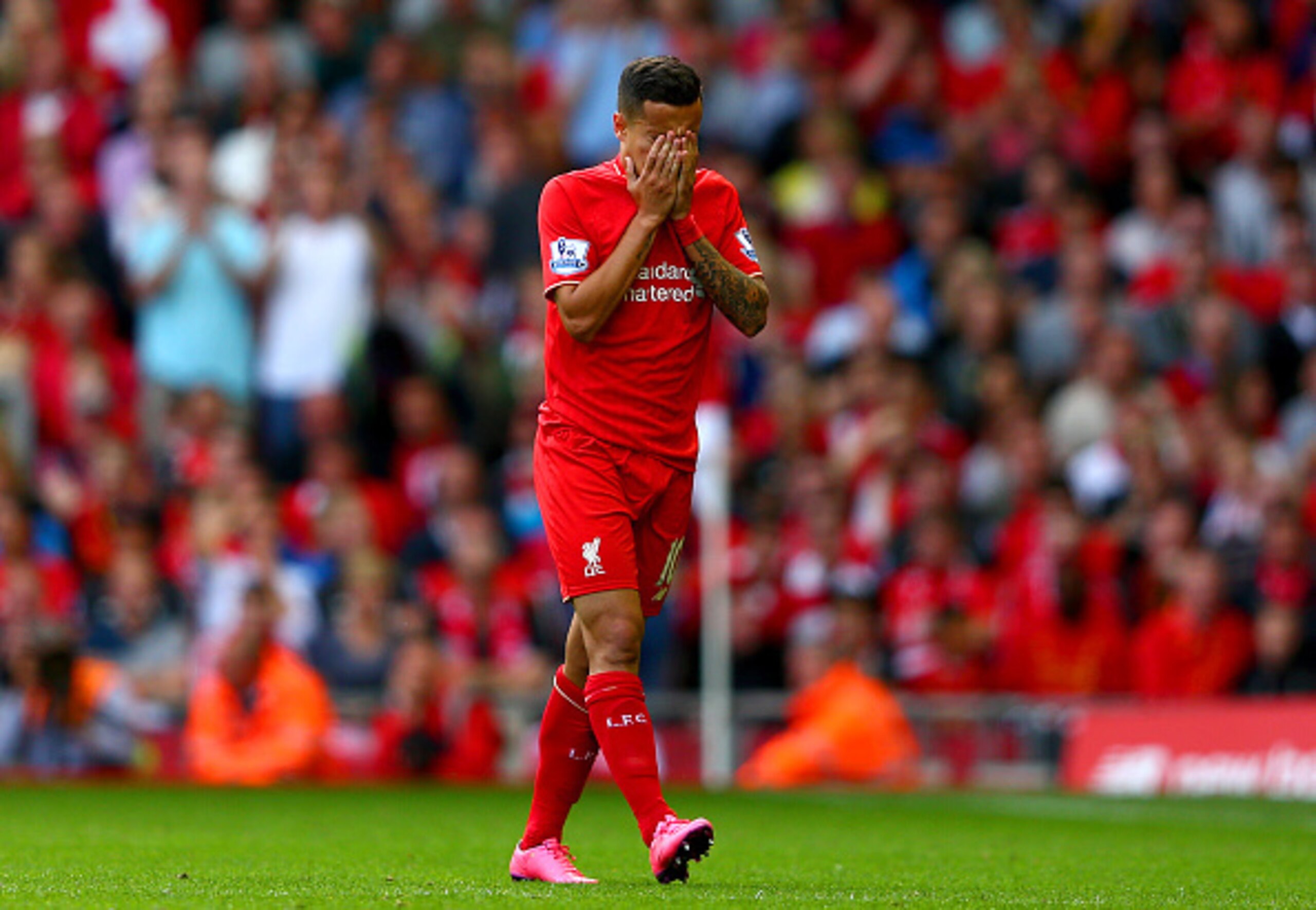 Philippe Coutinho receives the news he's dropped out of our top-20 form rankings.