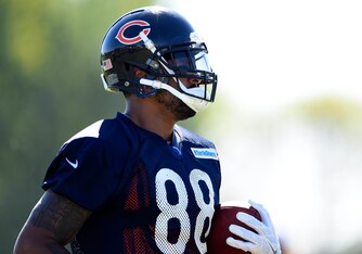 Veteran Dante Rosario is one of a handful of tight ends competing for a roster spot behind Martellus Bennett.