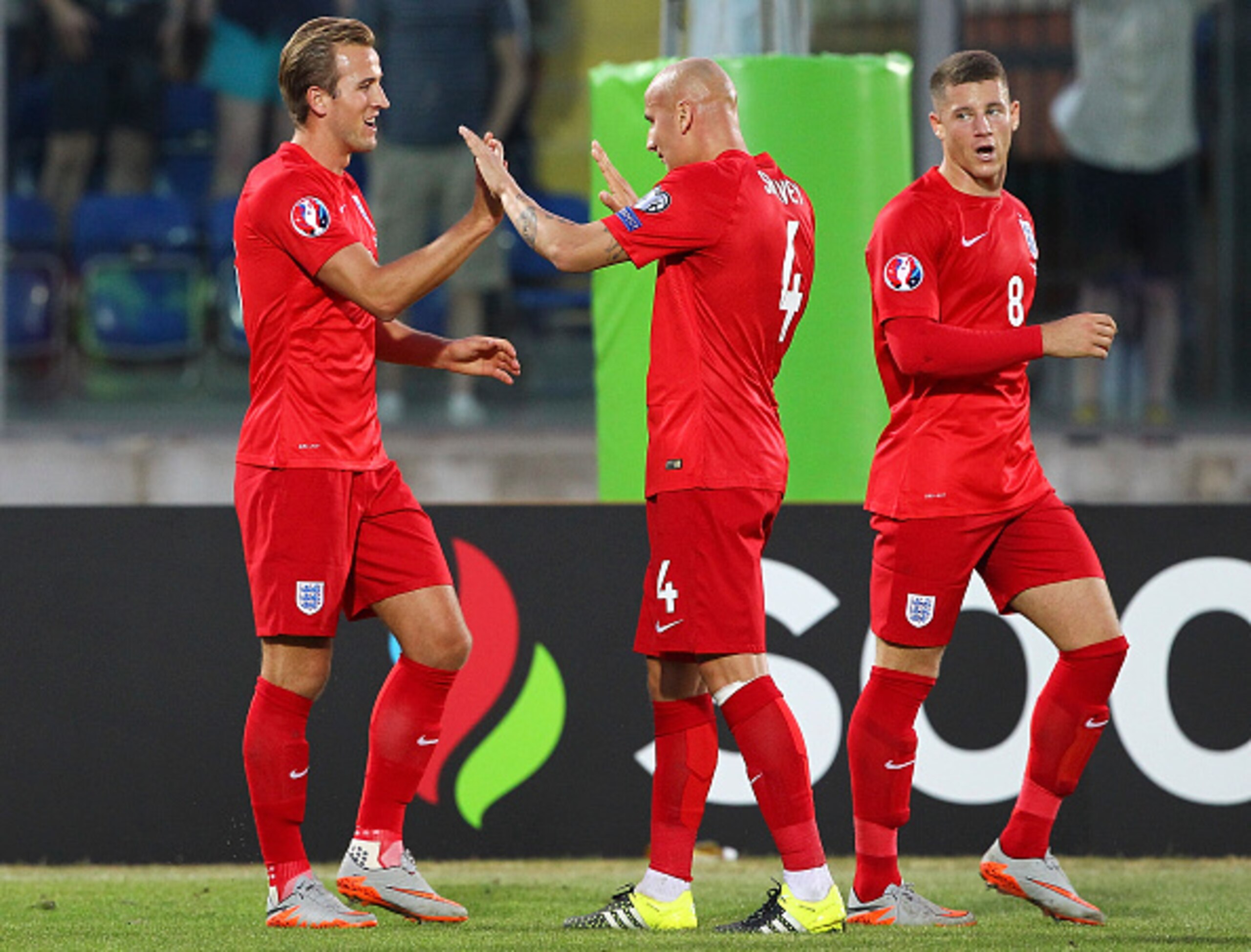 Harry Kane thanks Jonjo Shelvey after the midfielder set his goal up.