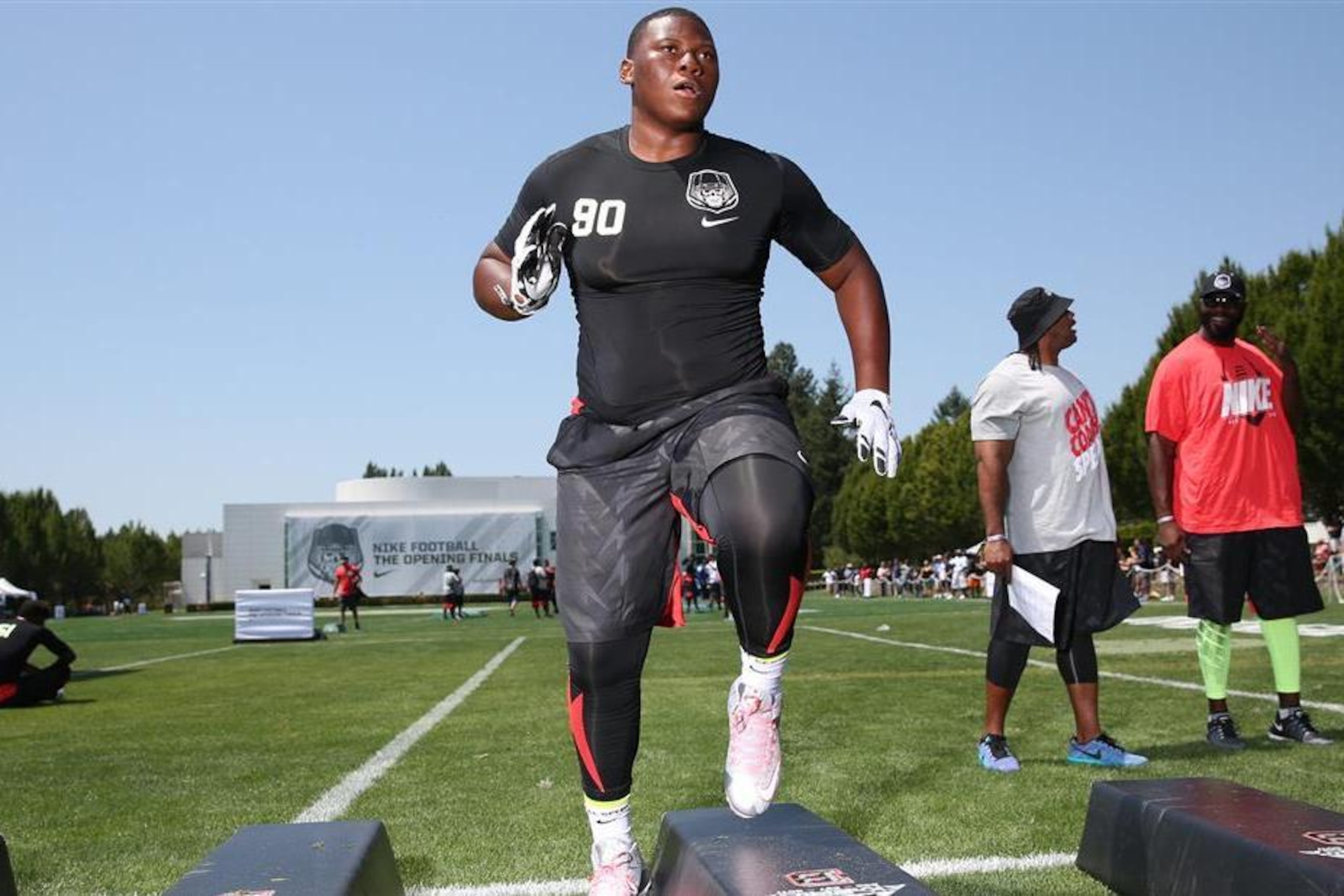 Georgia DT Derrick Brown commands nationwide recruiting attention. Georgia DT Derrick Brown commands nationwide recruiting attention.