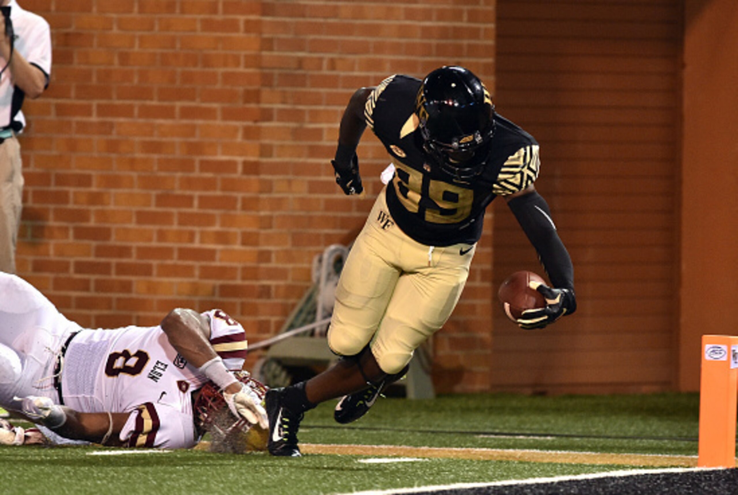 A touchdown grab for Wake.