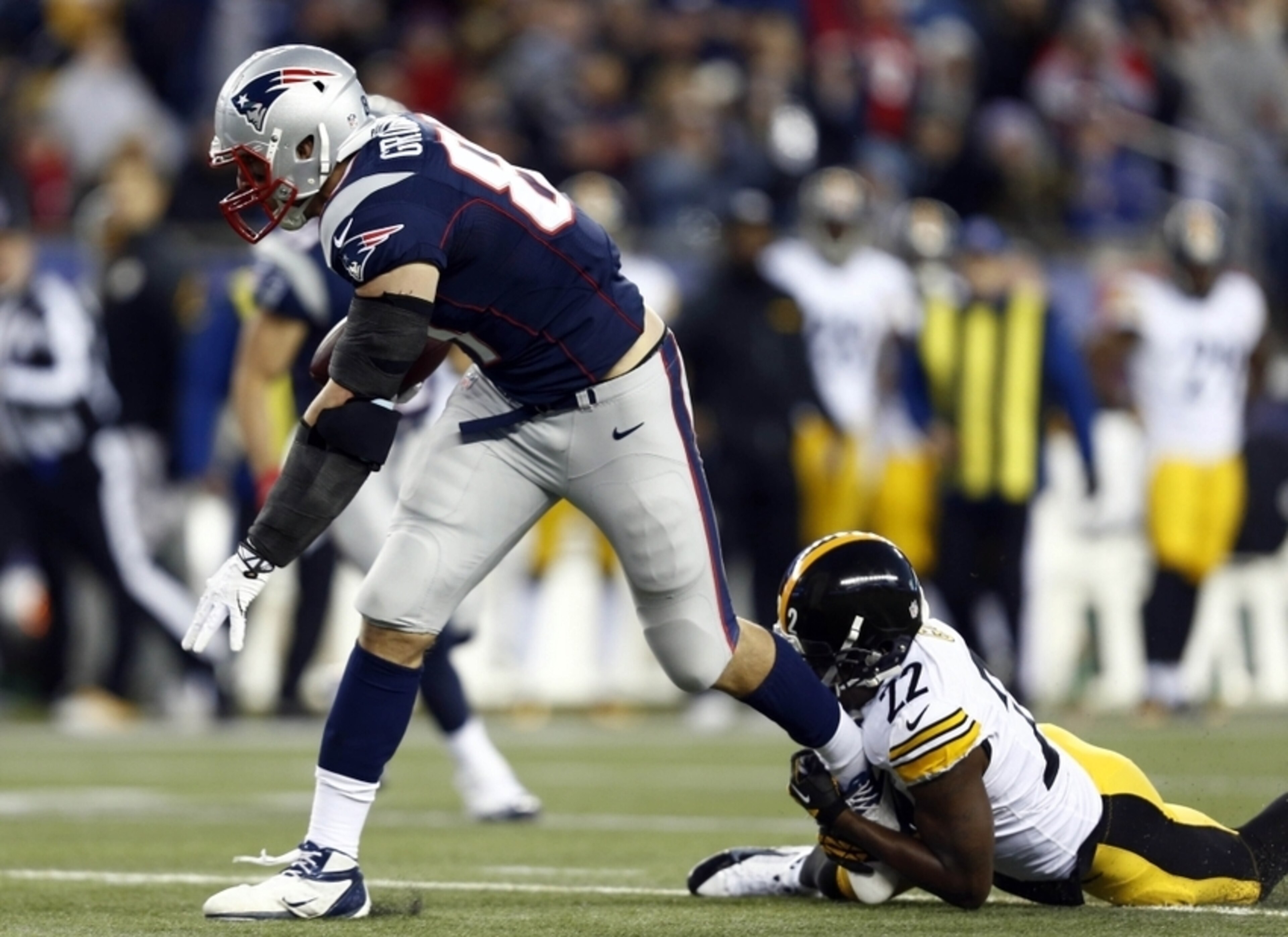 Steelers cornerback William Gay attempts to tackle Patriots tight end Rob Gronkowski. Steelers cornerback William Gay attempts to tackle Patriots tight end Rob Gronkowski.