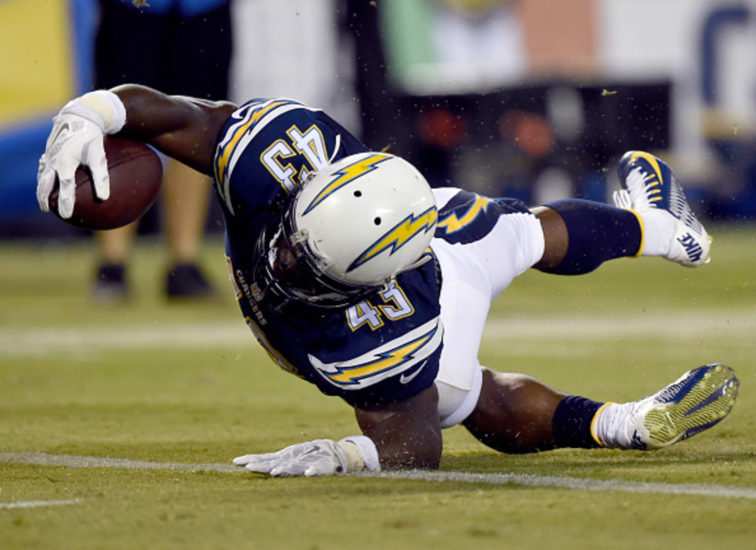 Will Oliver steal carries from the prized rookie?