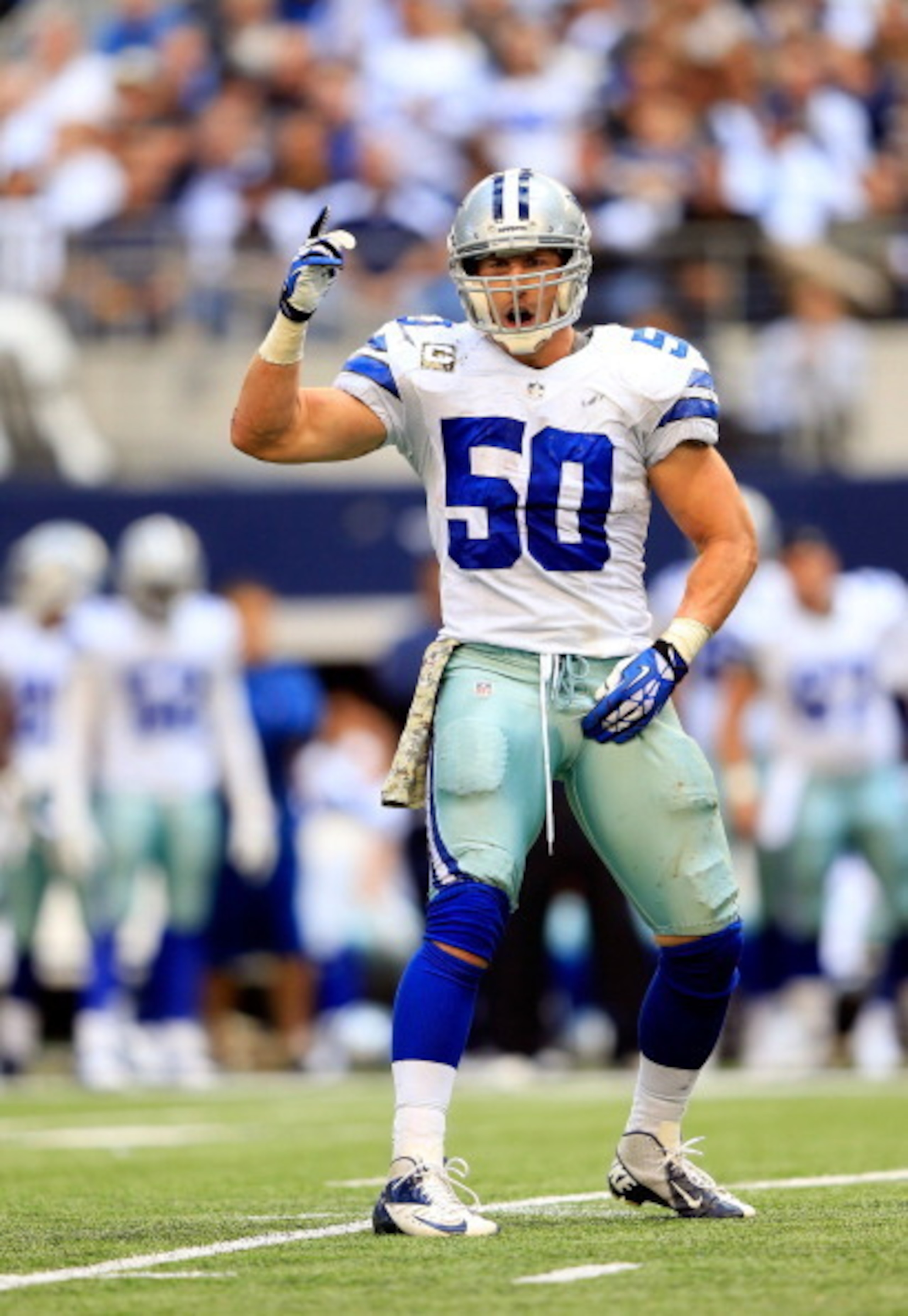 The return of Lee is a huge boost to the Cowboys defense.