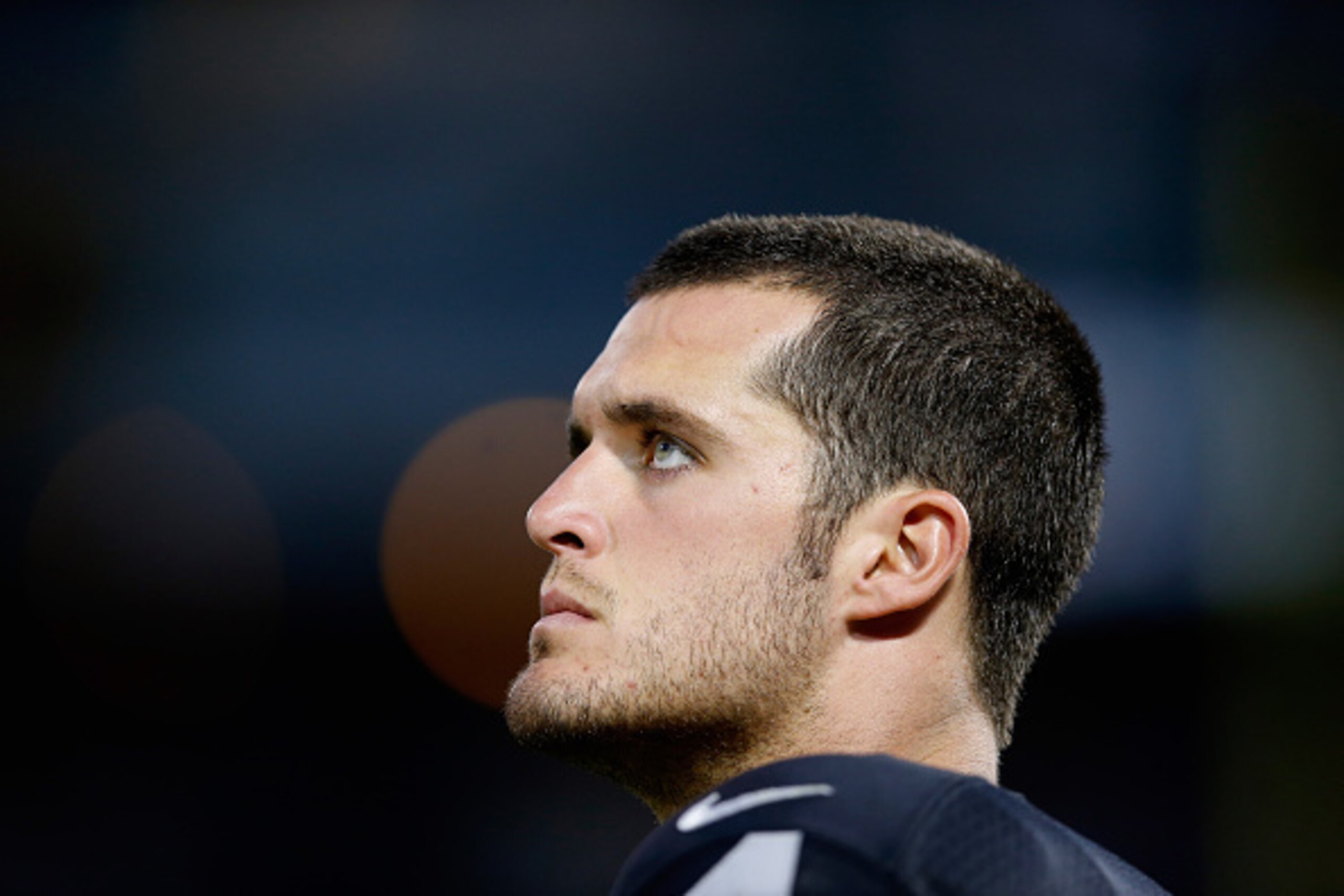 No. 4 Derek Carr