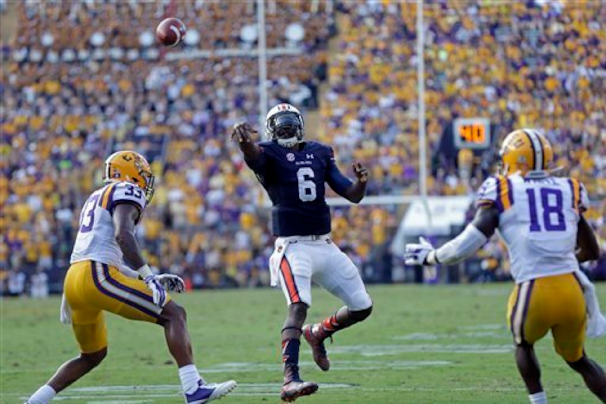 Jeremy Johnson and Auburn have not lived up to the hype in 2015.