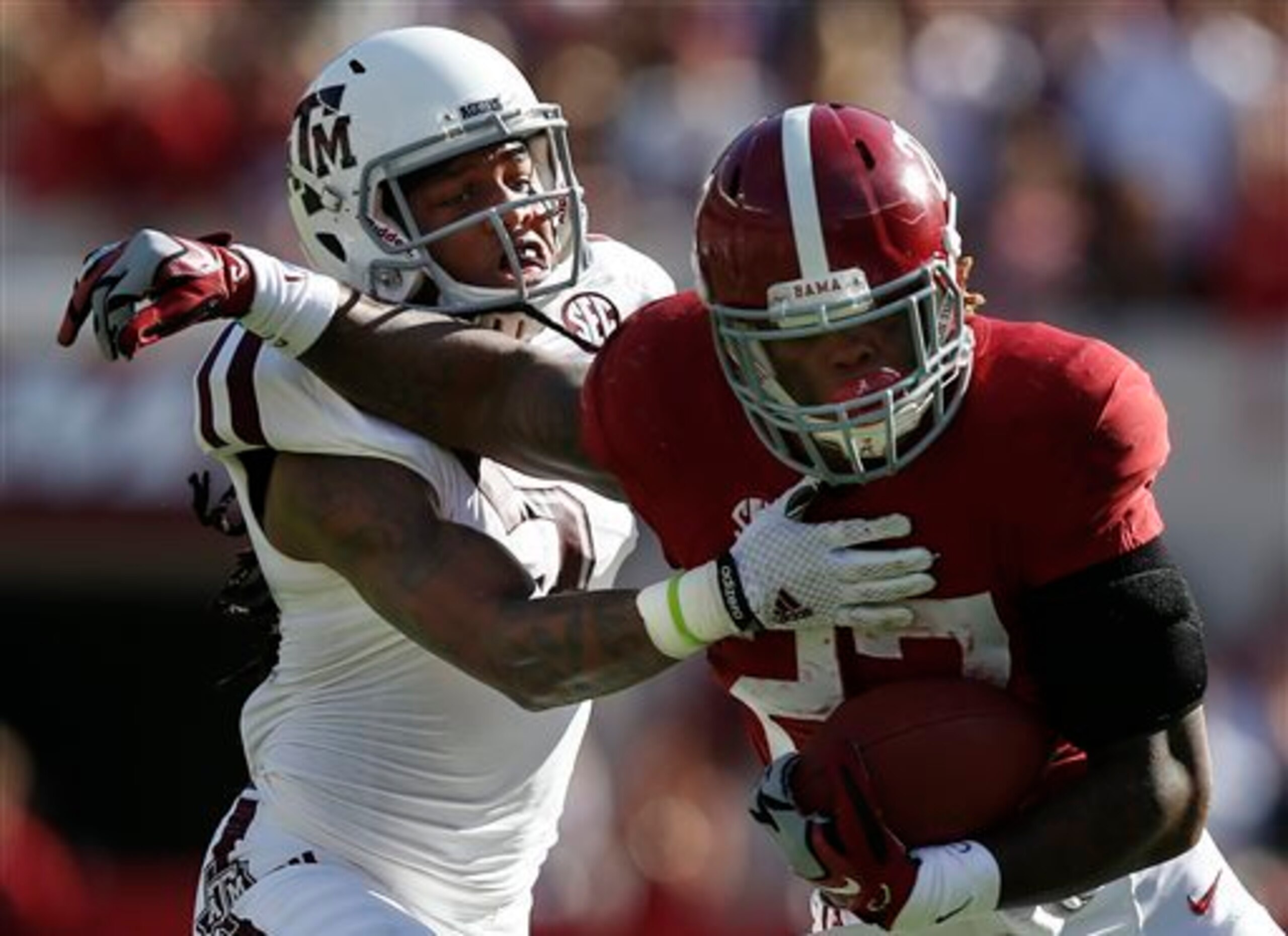 Alabama RB Derrick Henry (right)
