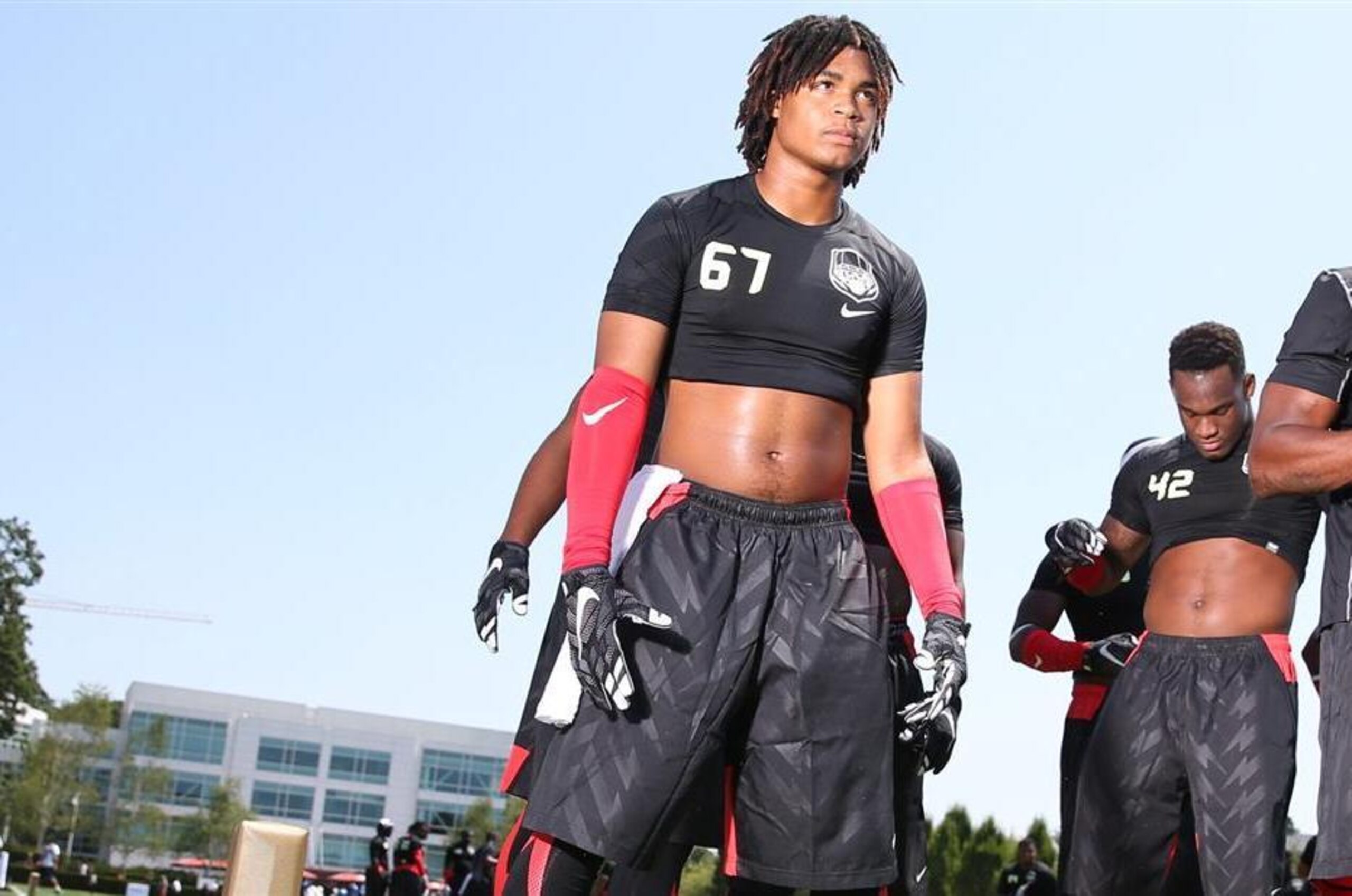 5-star LB Markail Benton heads to a key SEC matchup.