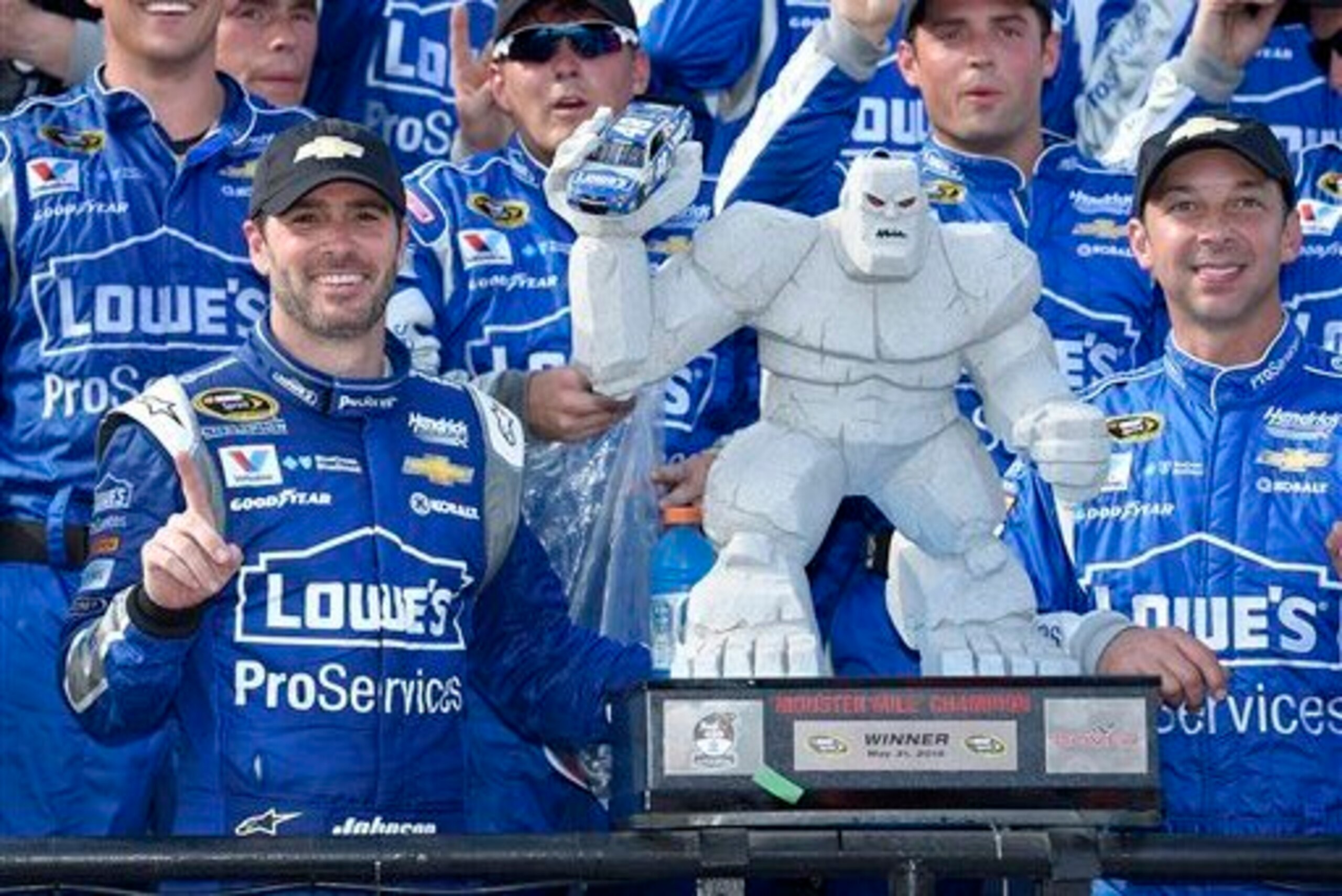 Will Jimmie Johnson continue his Dover dominance on Sunday?