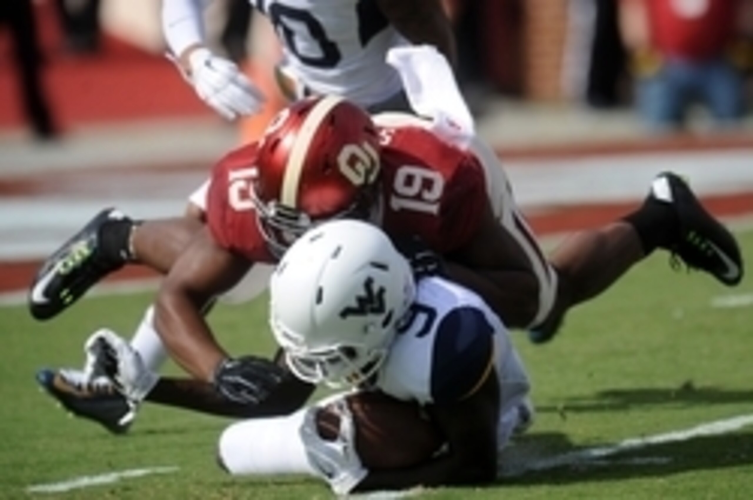 Oklahoma LB Eric Striker Oklahoma LB Eric Striker