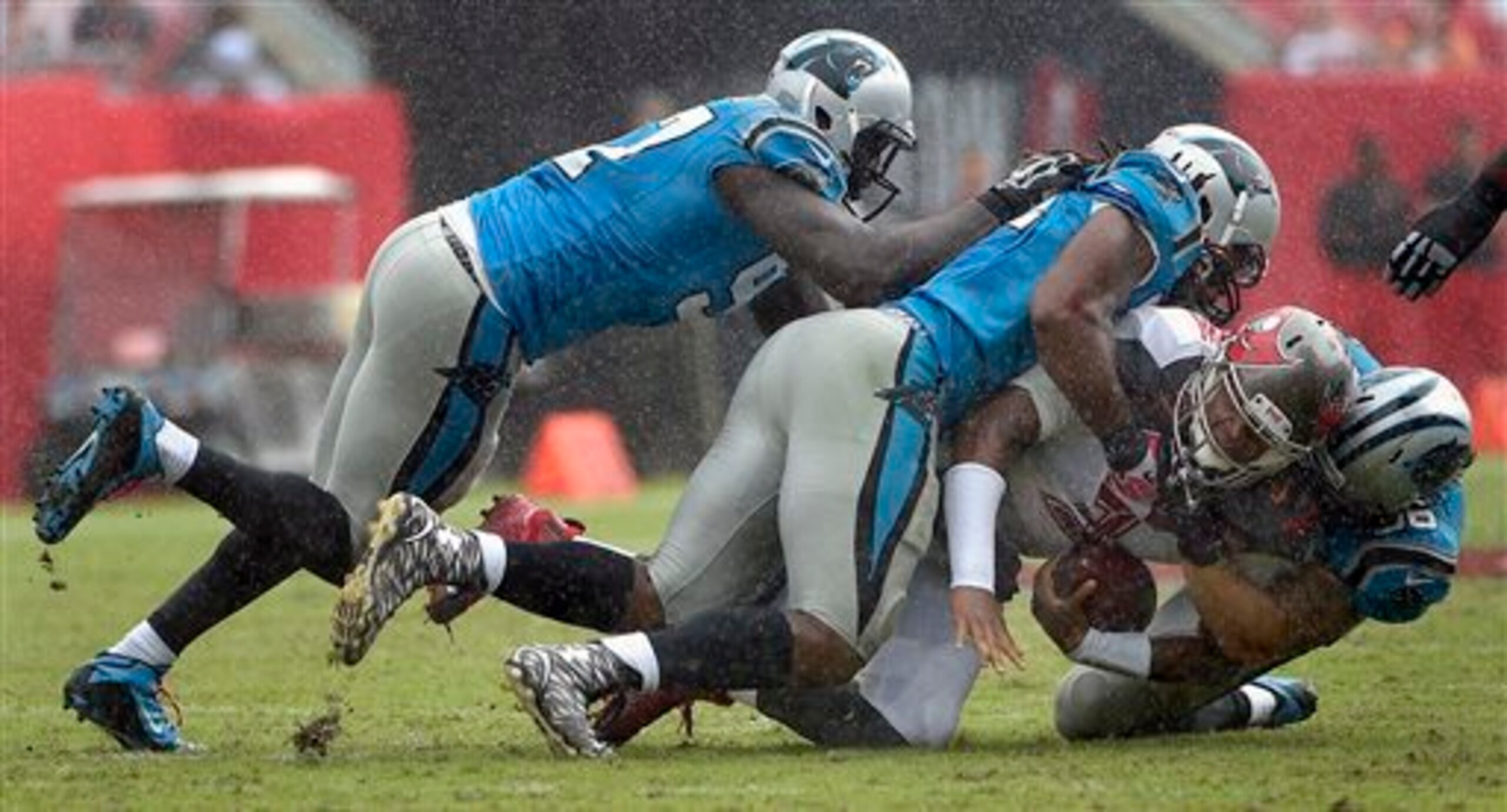 Jameis Winston had a tough day against Carolina.