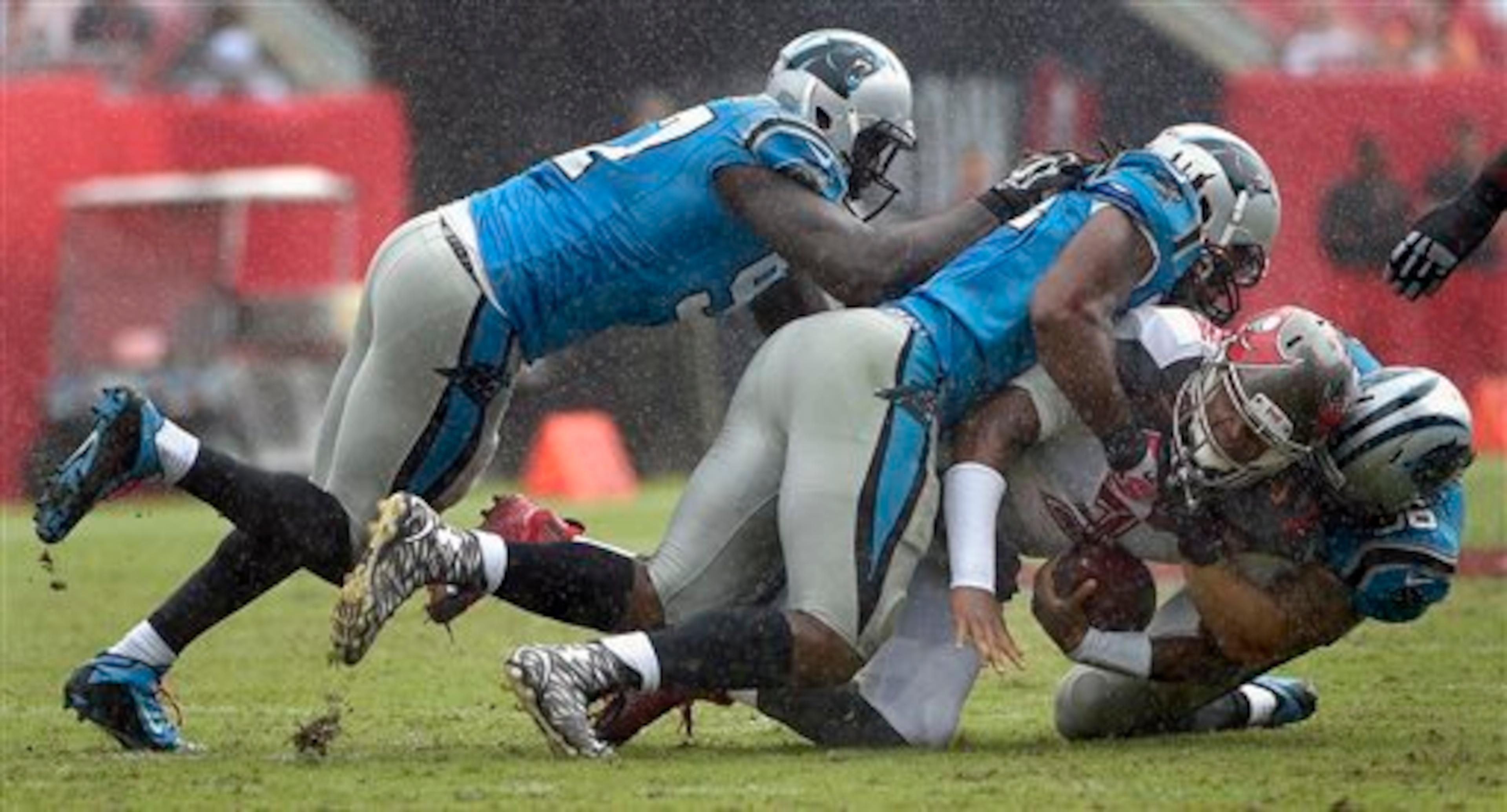 Jameis Winston had a tough day against Carolina.