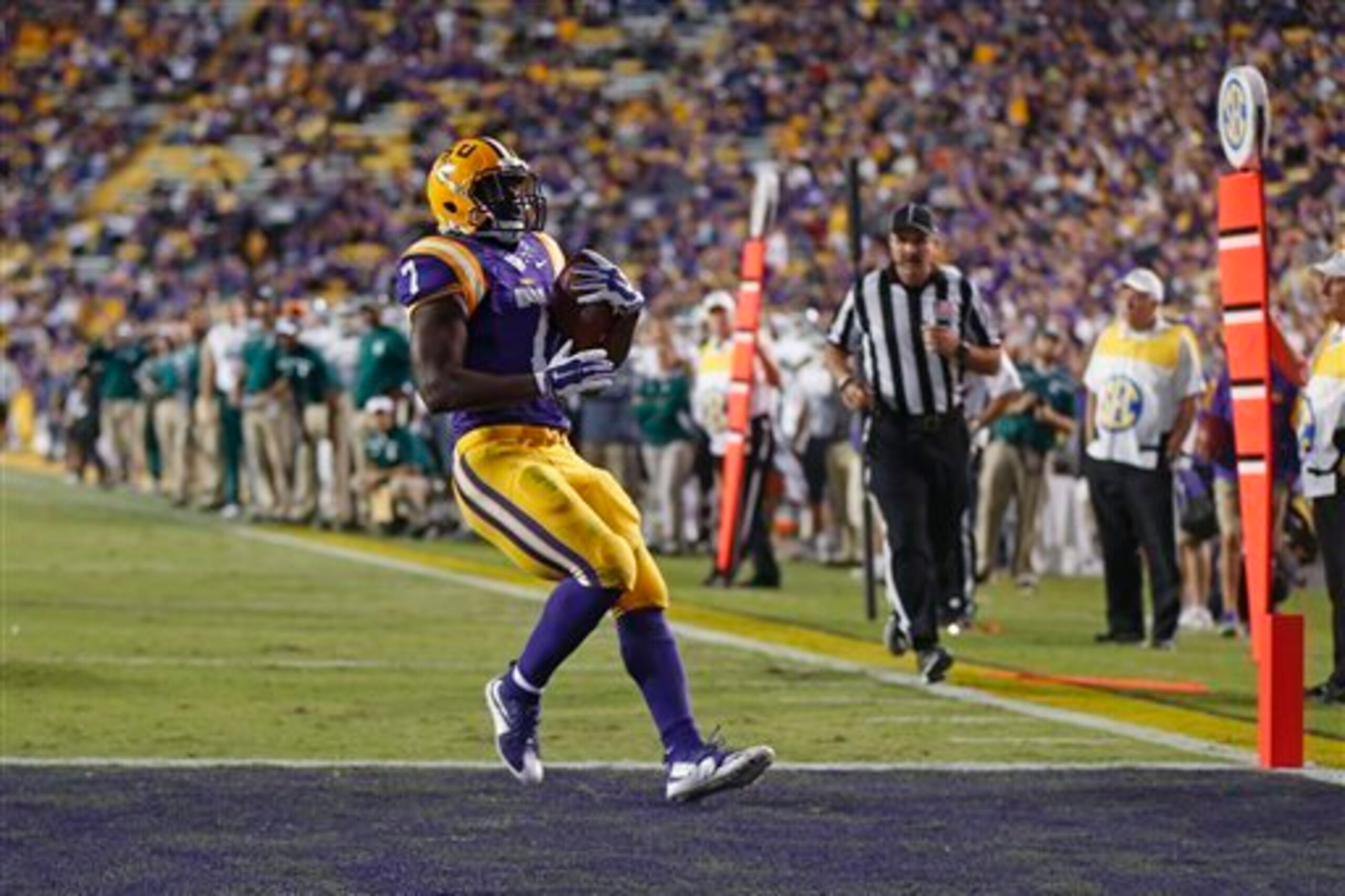 Leonard Fournette looks like the best player in college football right now. Leonard Fournette looks like the best player in college football right now.