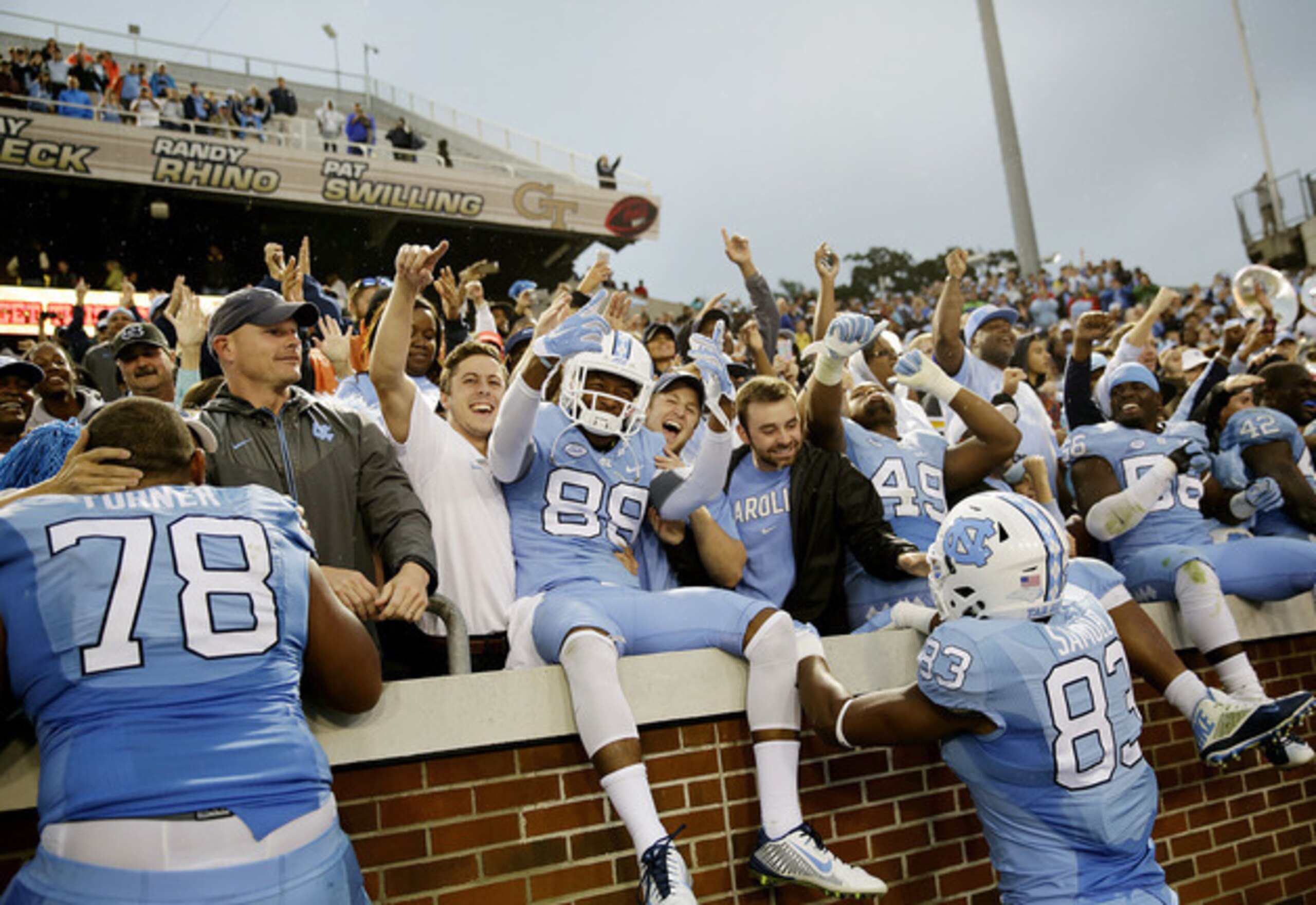 The Tar Heels are looking for their fifth-straight win.