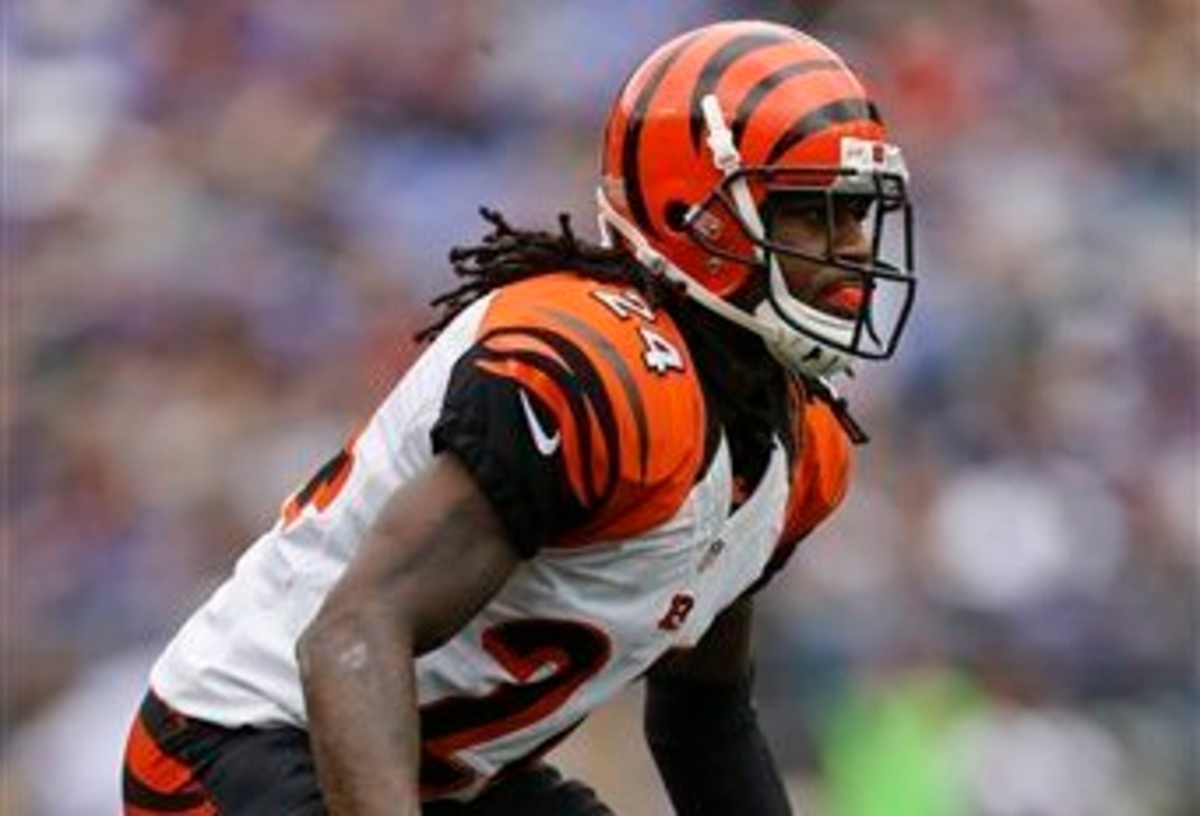 Adam Jones continues to surface on the injury report.