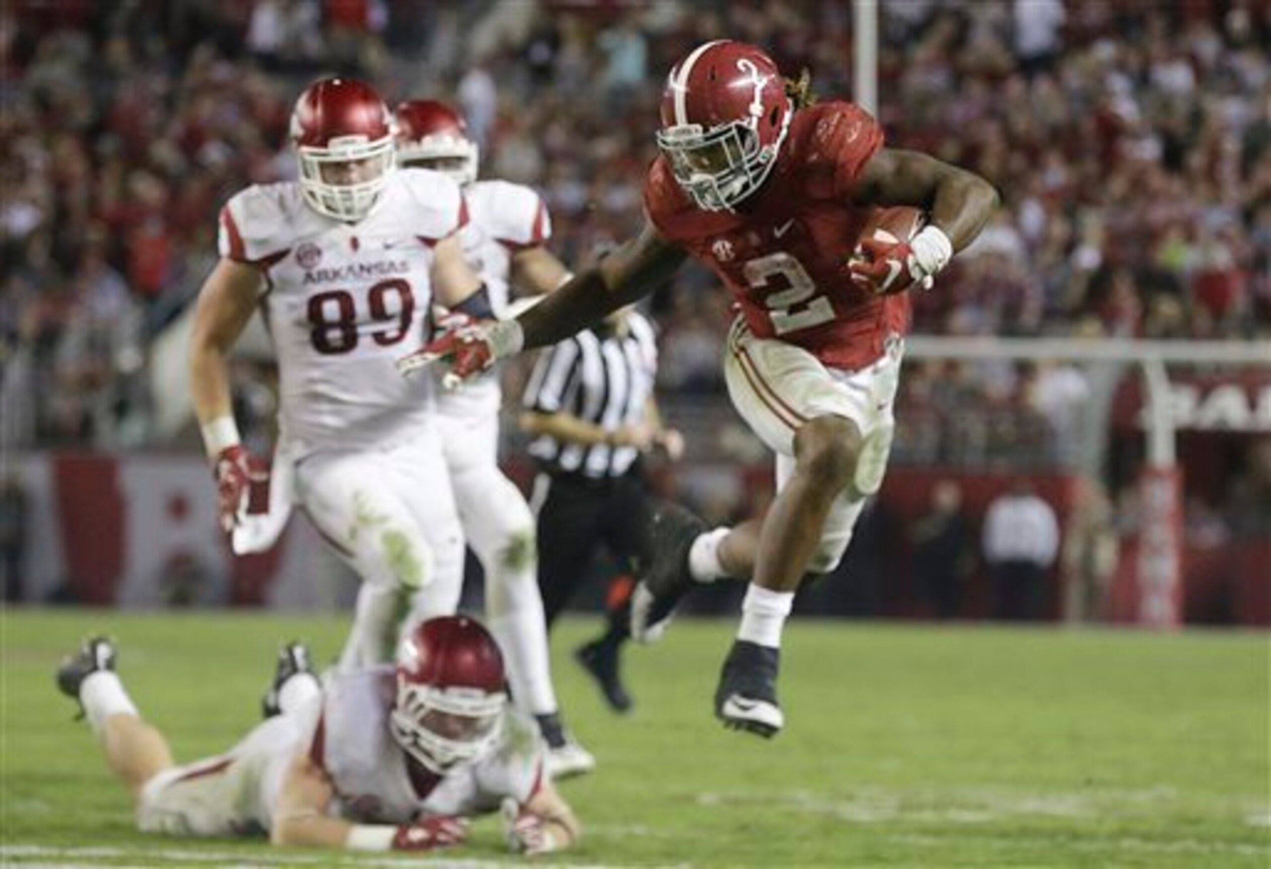 How will Derrick Henry and Alabama's power run game fare against Texas A&M's revamped defense? How will Derrick Henry and Alabama's power run game fare against Texas A&M's revamped defense?