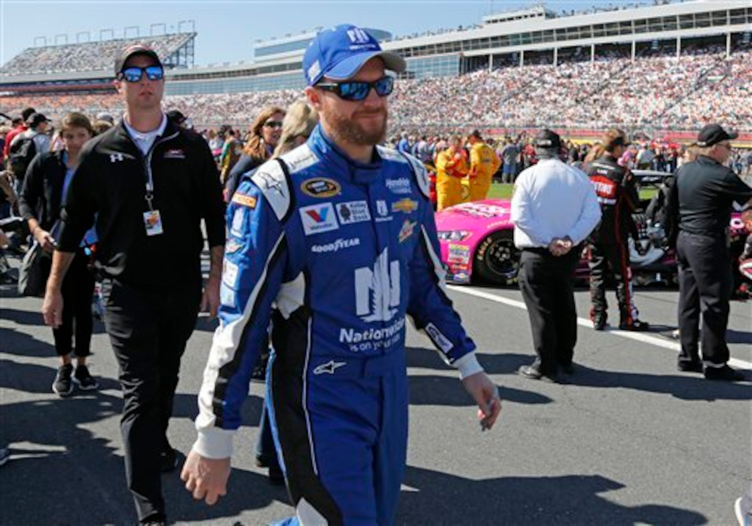 Dale Earnhardt Jr. was winning last fall's race at Kansas before suffering a blown tire that sent him careening into the wall. Instead of a win, he finished a disappointing 39th.