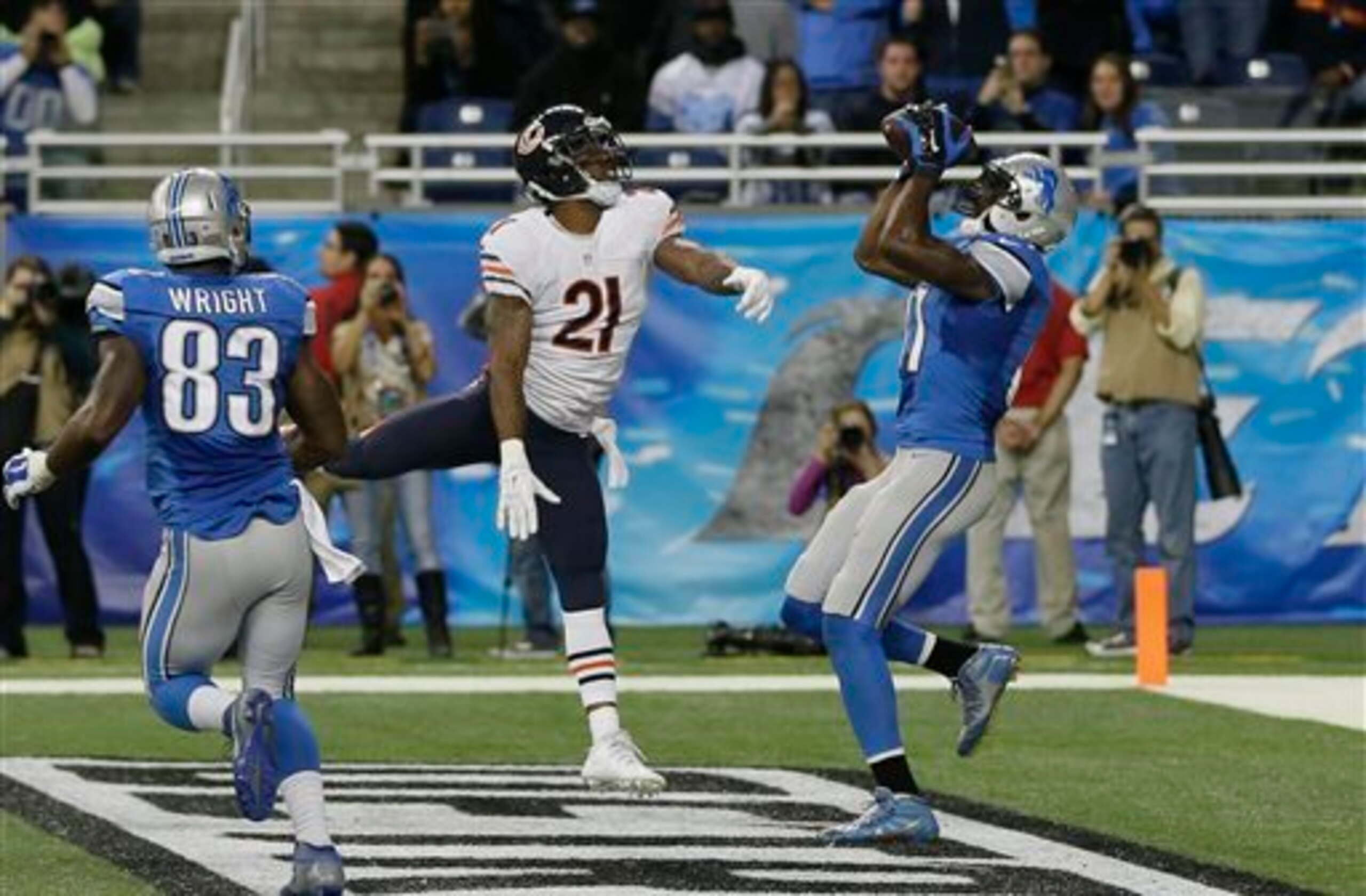 Tracy Porter (21) struggled against Detroit's Calvin Johnson in Week 6.