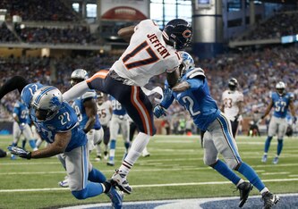 Alshon Jeffery finished Sunday's game with eight catches for 147 yards.