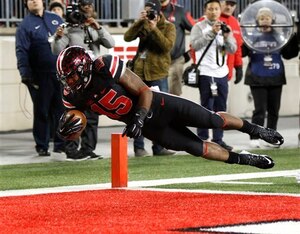 Ezekiel Elliott has been a steadying force for Ohio State's offense in 2015.