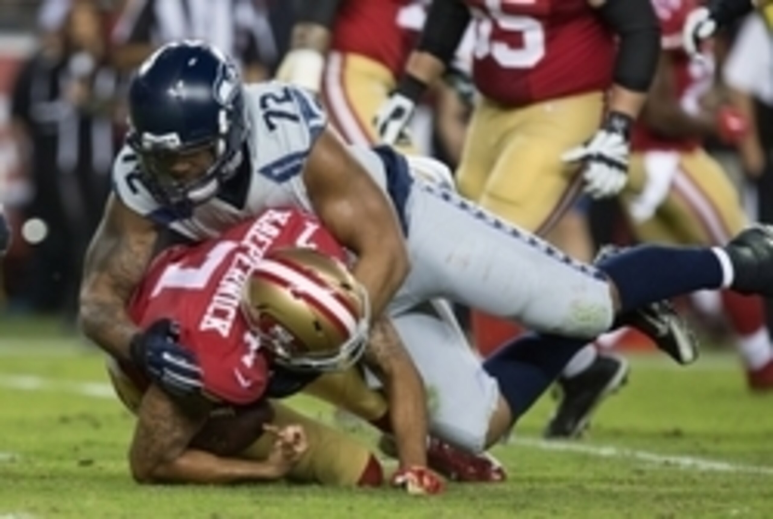 San Francisco's offensive line continued its struggles in pass protection as quarterback Colin Kaepernick was brought down six times.