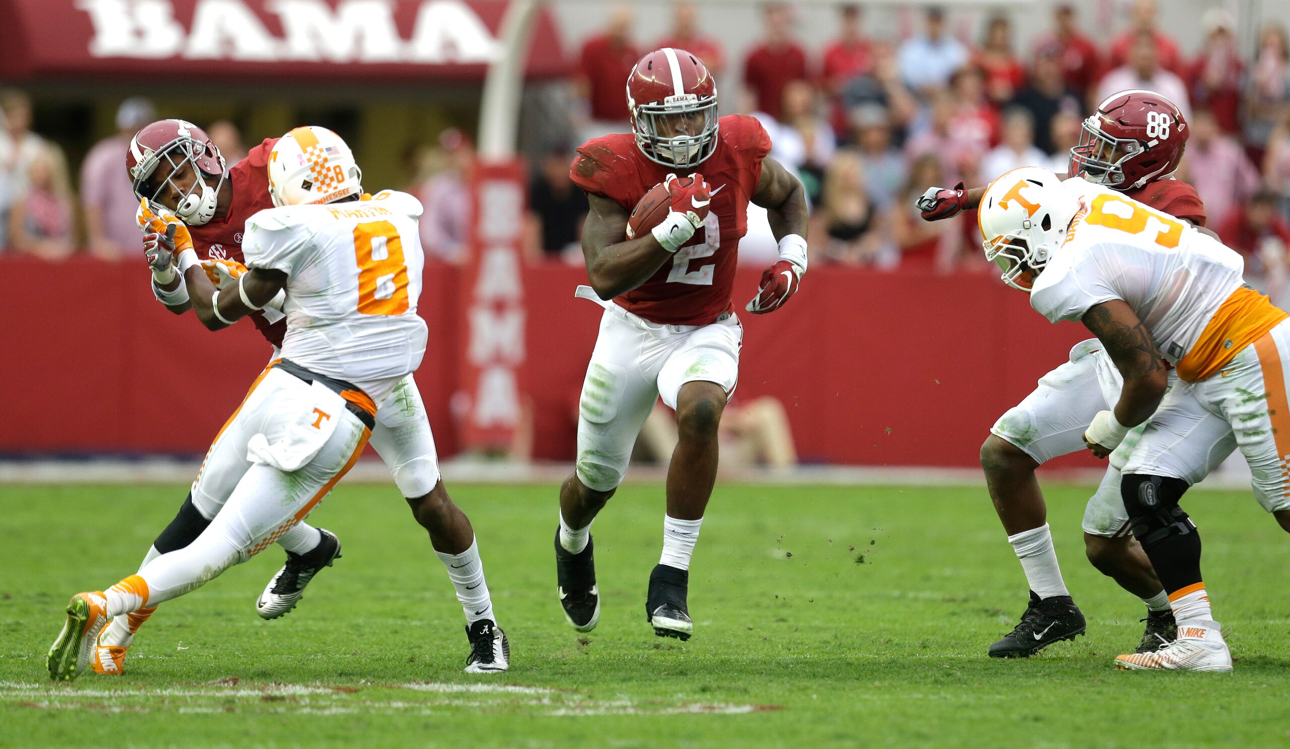 Derrick Henry and Alabama are charging toward the College Football Playoff.
