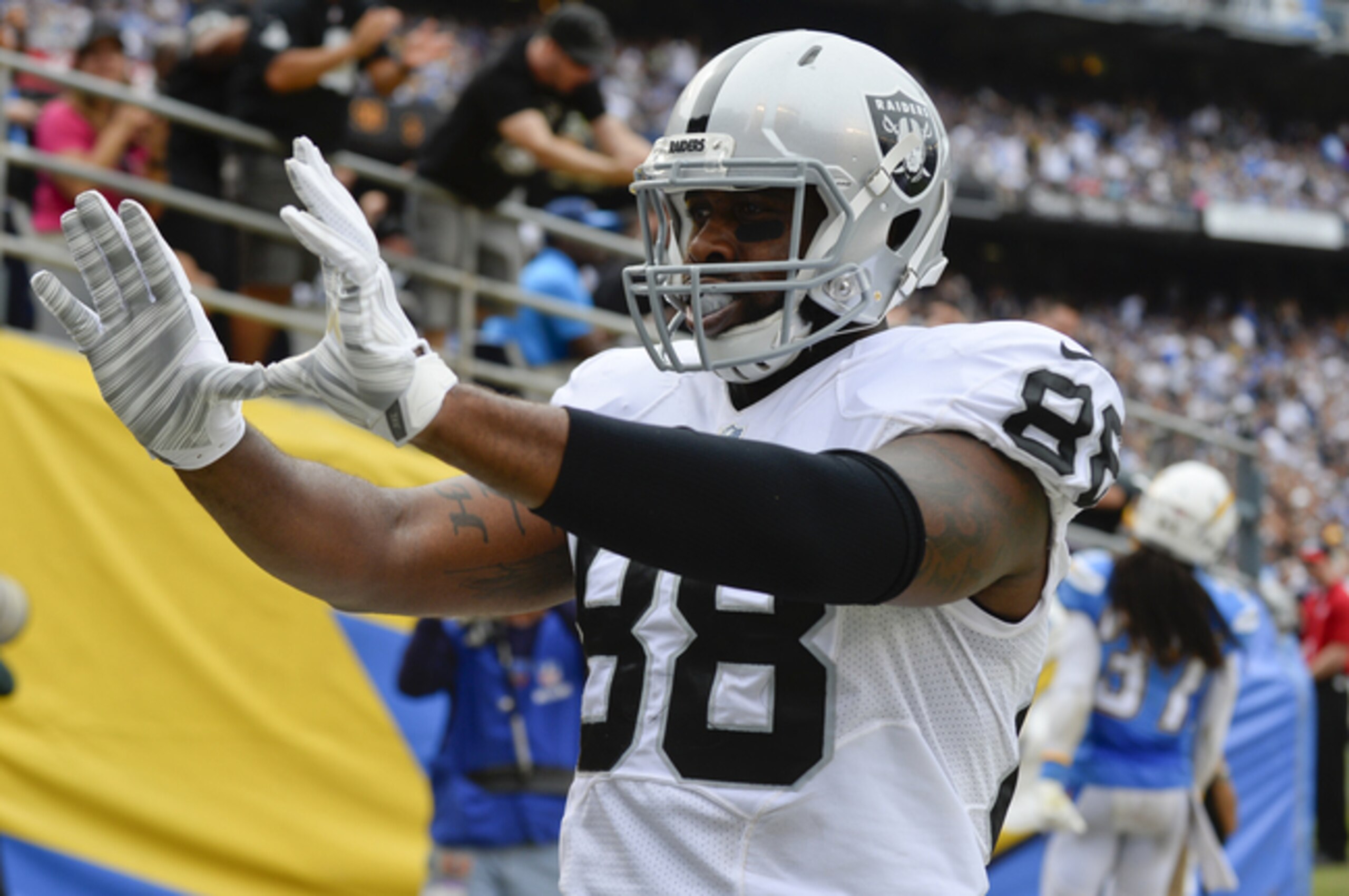 Raiders TE Clive Walford
