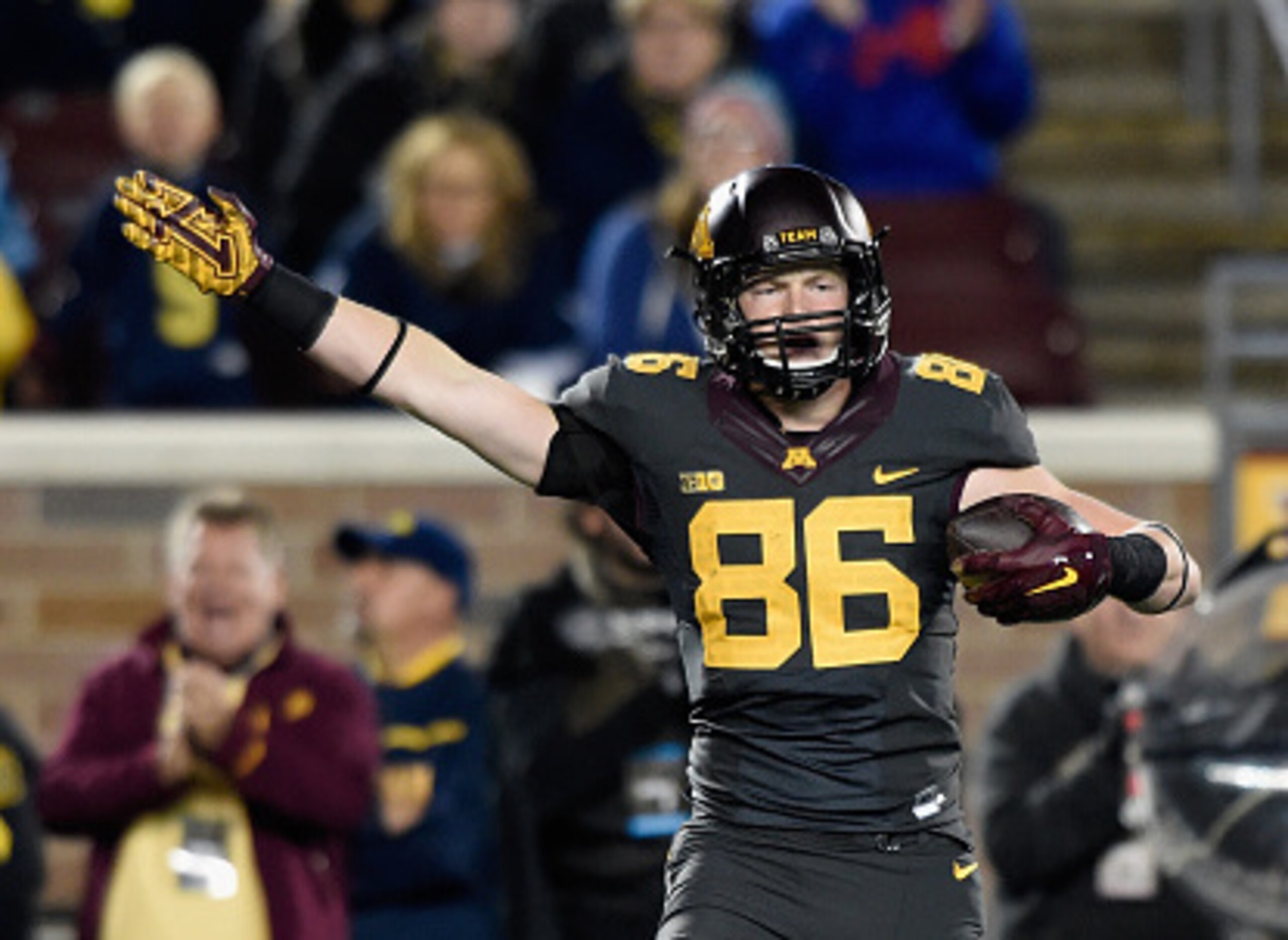 Minnesota TE Brandon Lingen