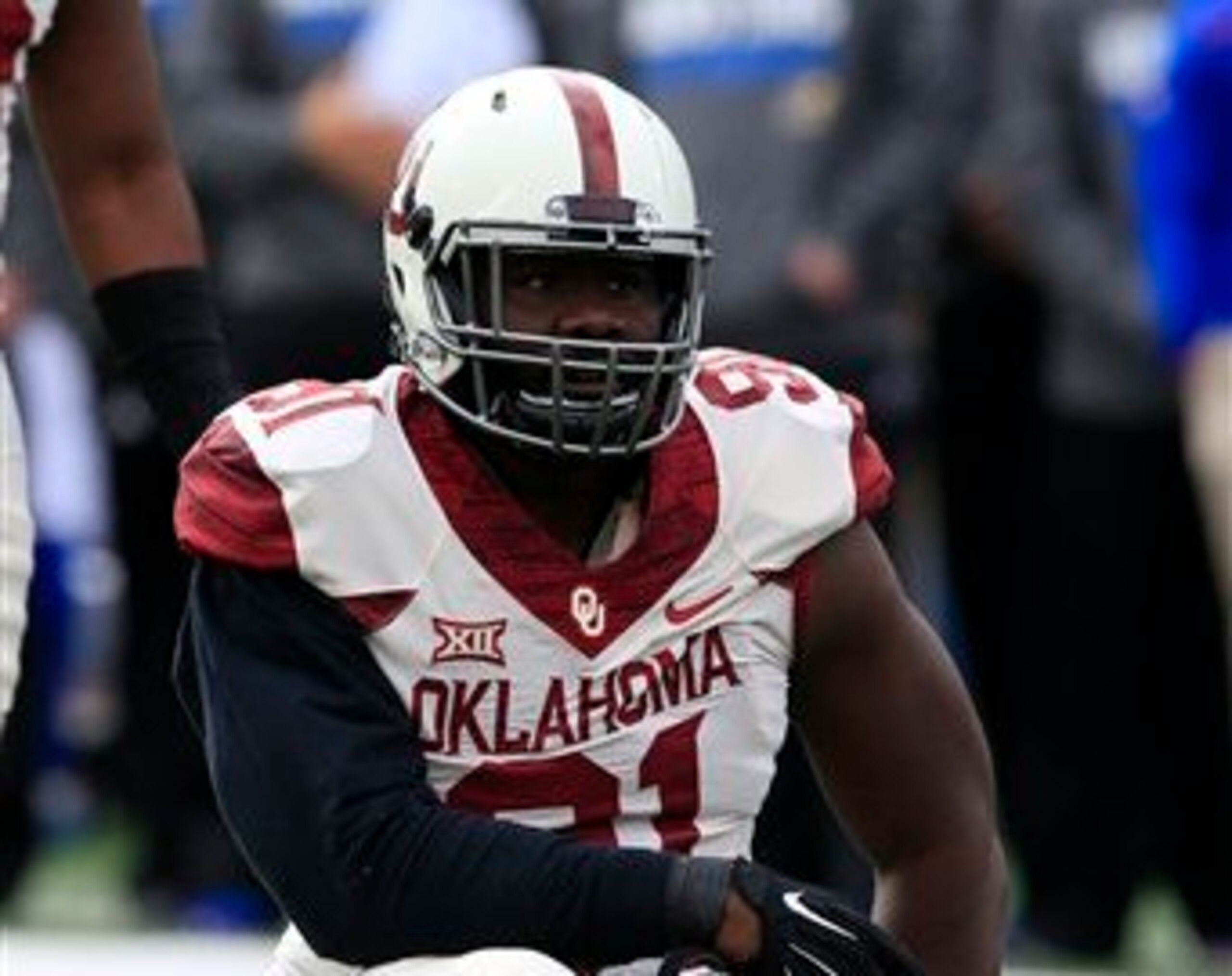 Oklahoma DE Charles Tapper