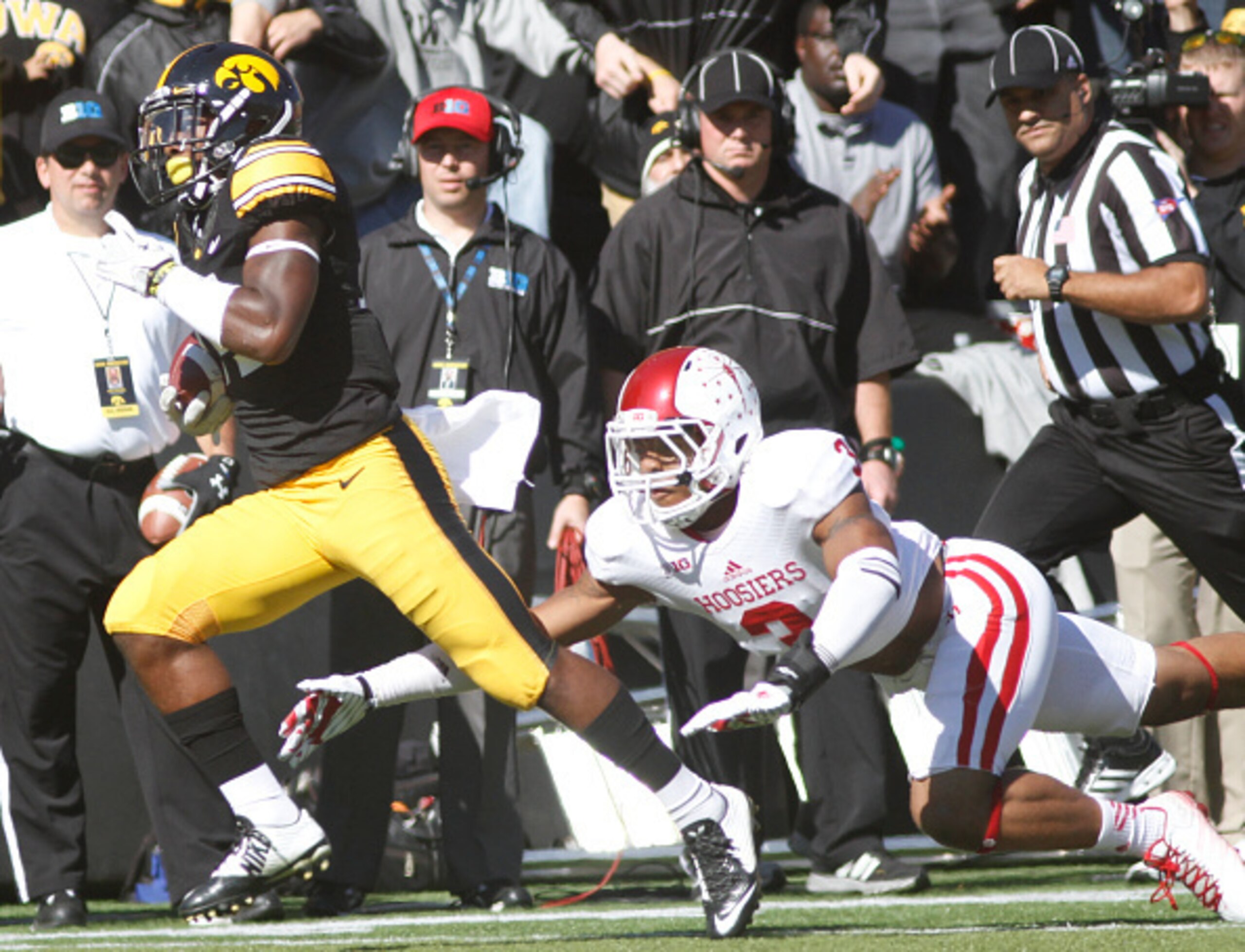 Iowa CB Desmond King vs. Indiana in 2014