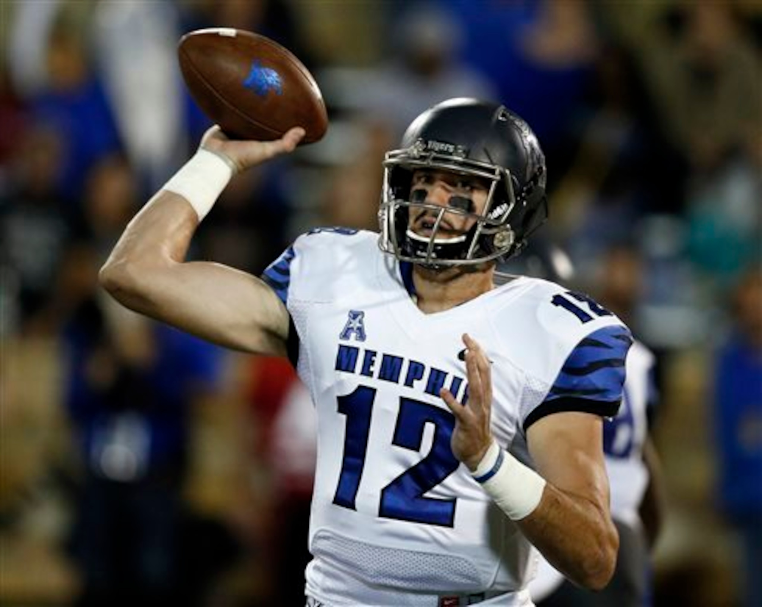 Memphis QB Paxton Lynch