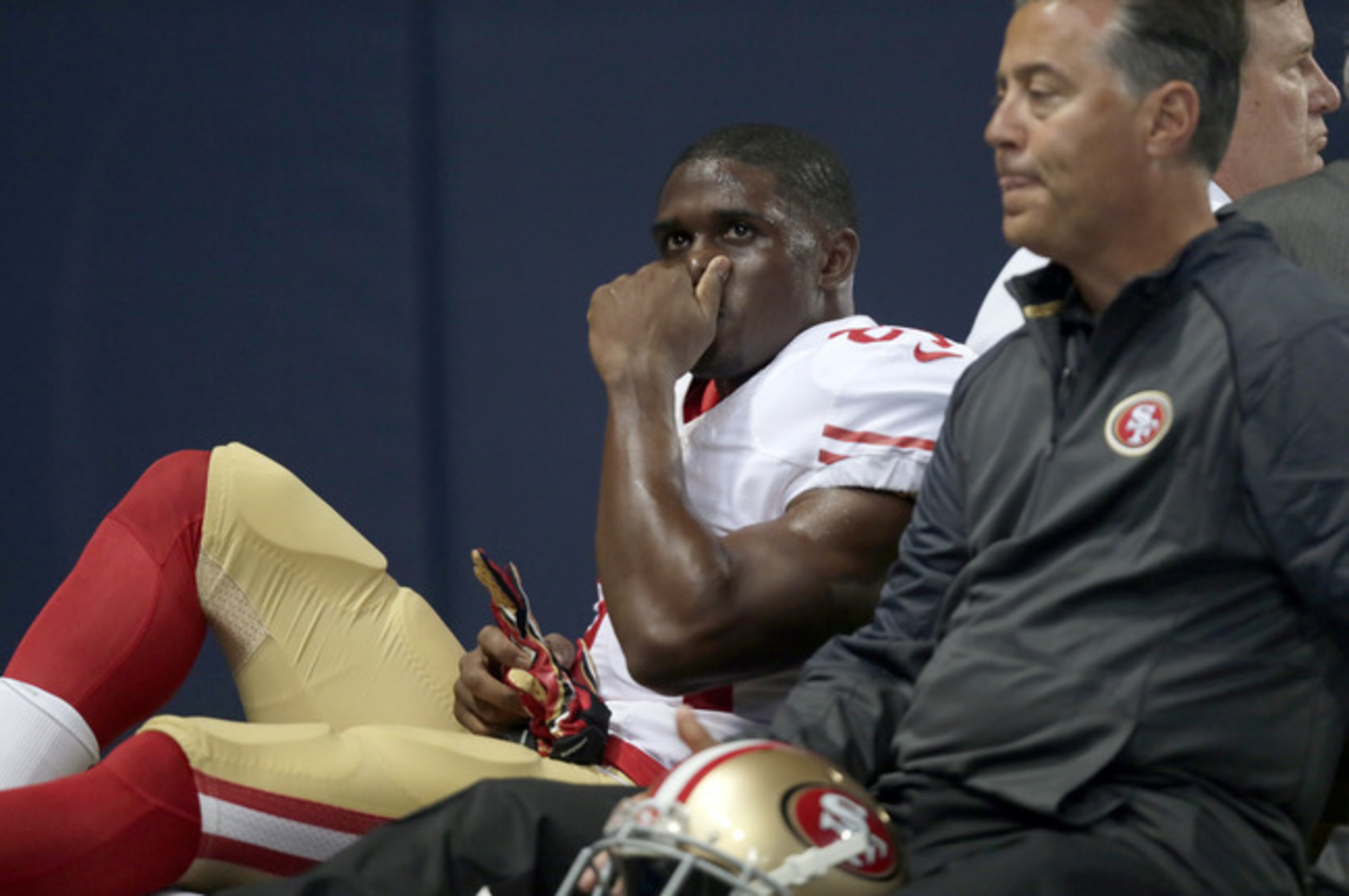 The injury bug was not kind to running back Reggie Bush and plethora of other 49ers in Week 8.