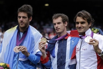 Juan Martin Del Potro, Andy Murray and Roger Federer show off their medals at the 2012 Olympics.