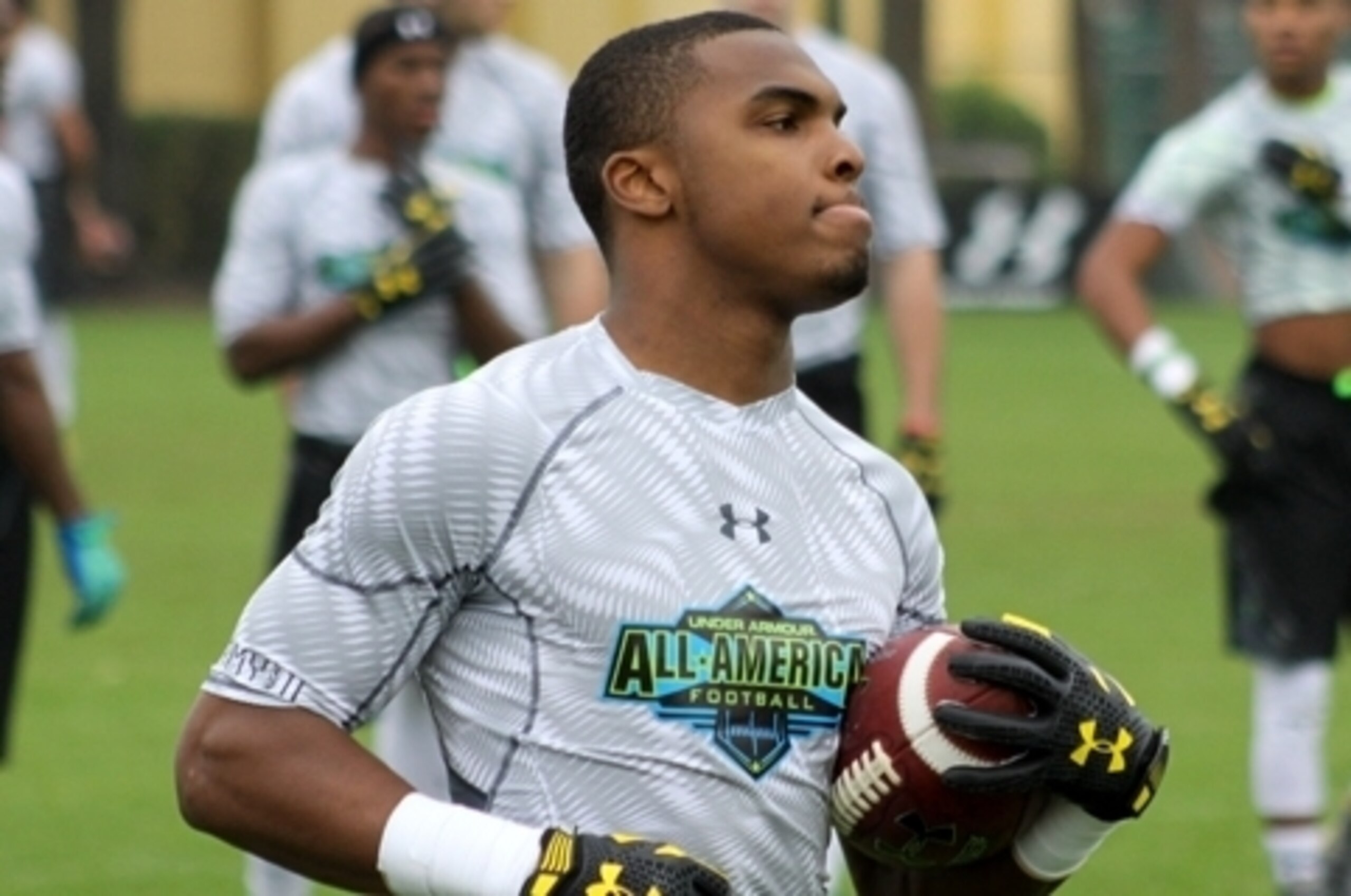 Baylor is set to bring in speedy WR Devin Duvernay for a visit.